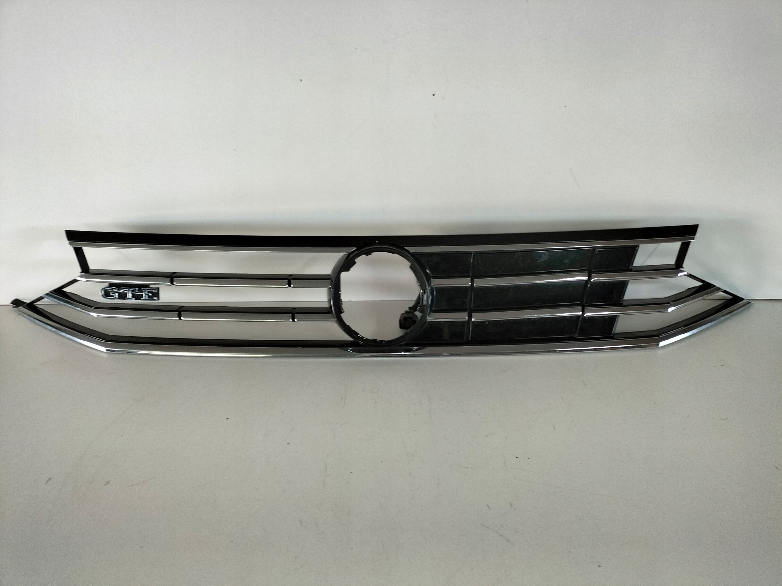 MRIEZKA LISTA VW PASSAT B8 LIFT 19- GTE