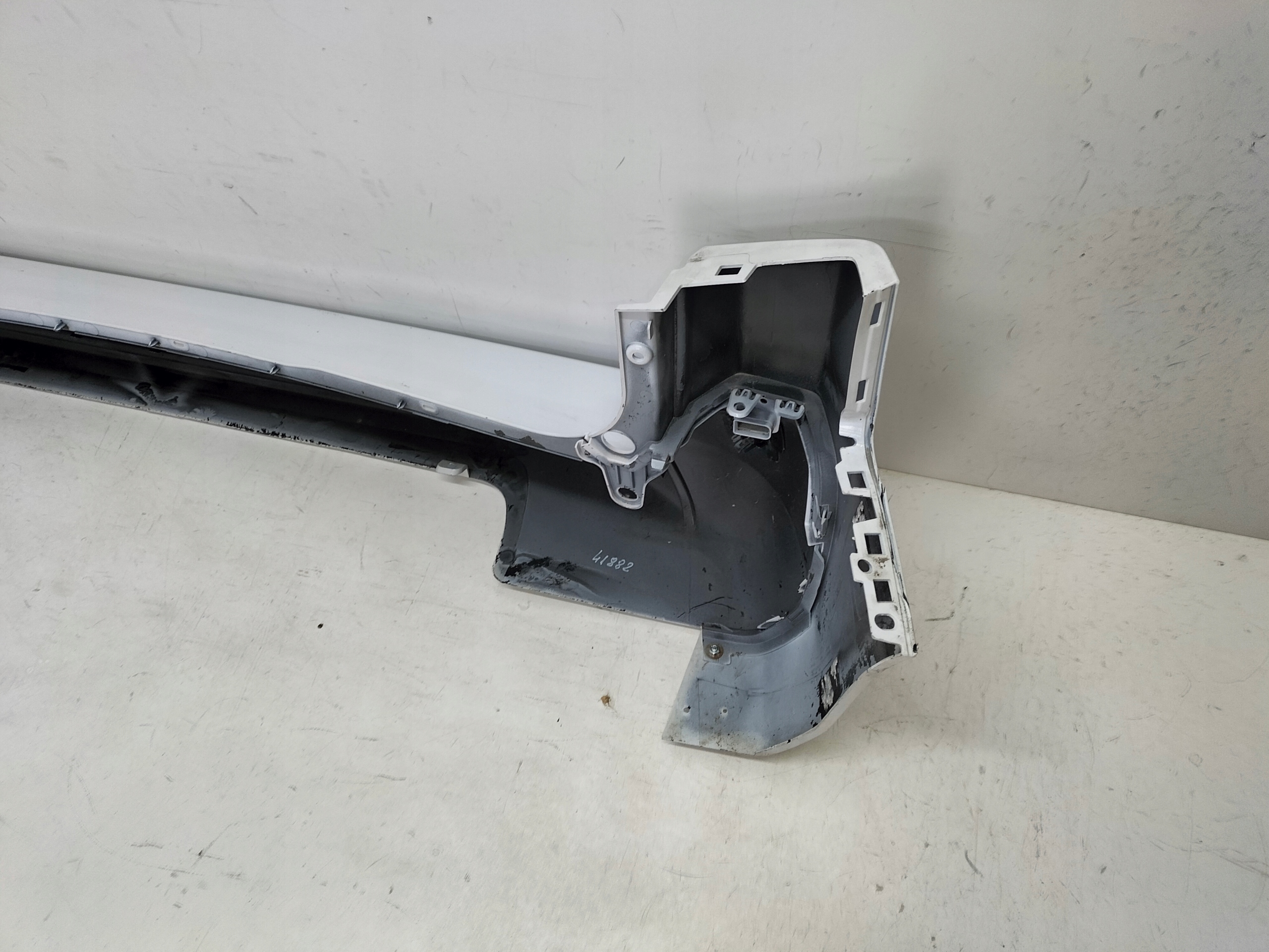 ZADNÝ NÁRAZNÍK CITROEN BERLINGO PARTNER IV 18- RIFTER 18-