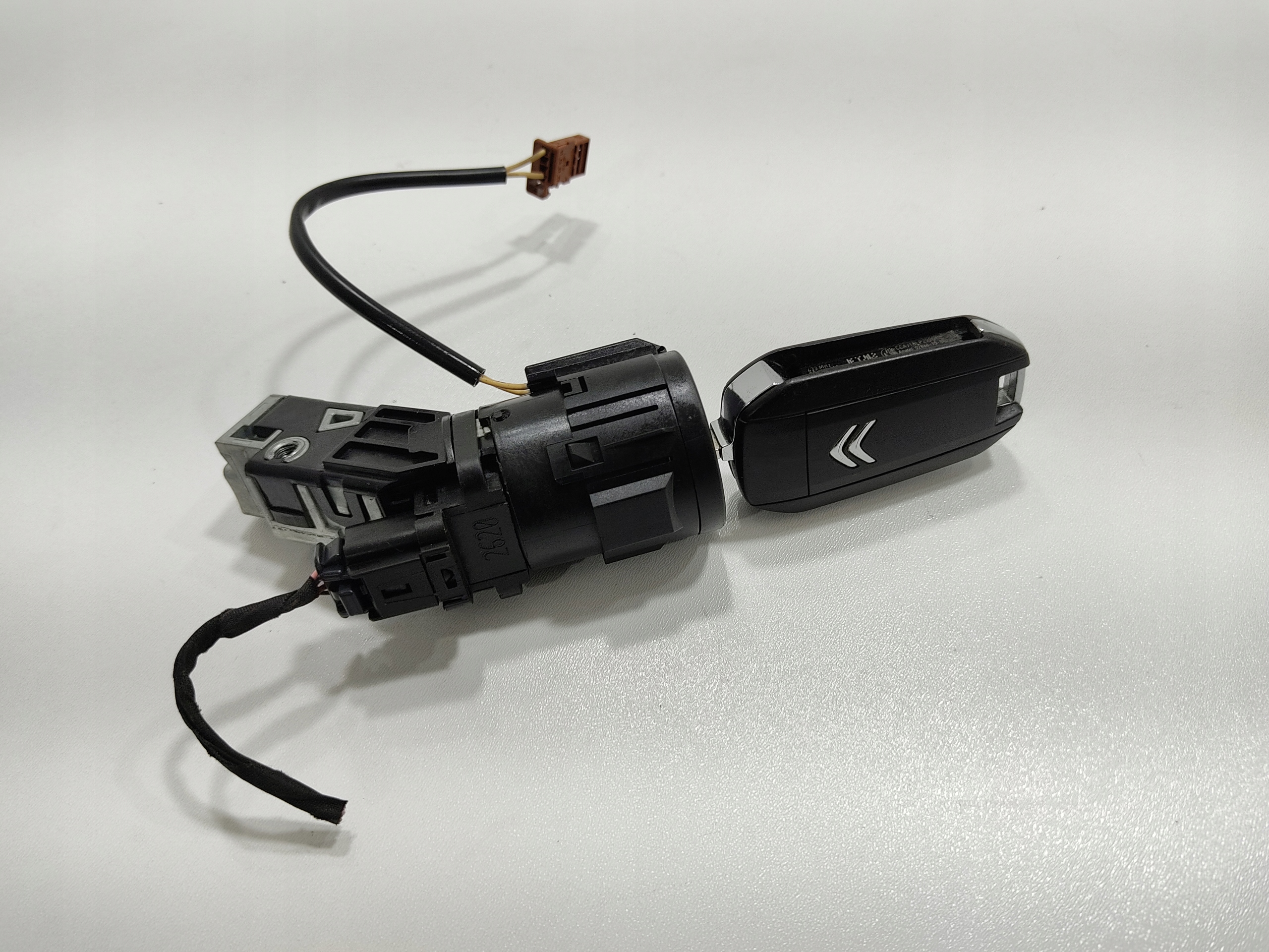 SPINACIA SKRINKA KLUCIK PILOT CITROEN C3 III 9663123380 2016-2024 EUROPA
