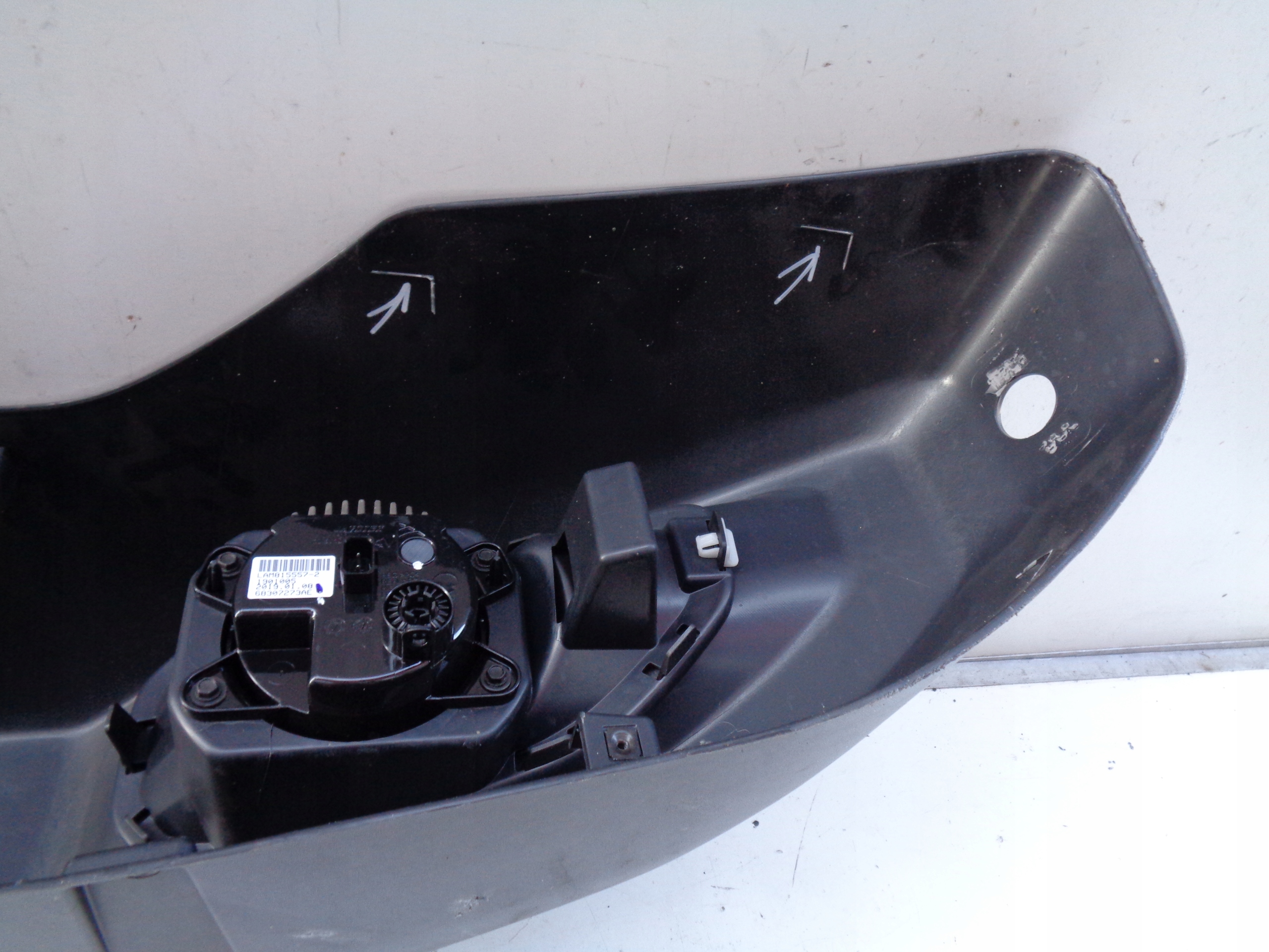 PREDNÝ NÁRAZNÍK JEEP WRANGLER IV 18- JL + HMLOVKY NR 37060