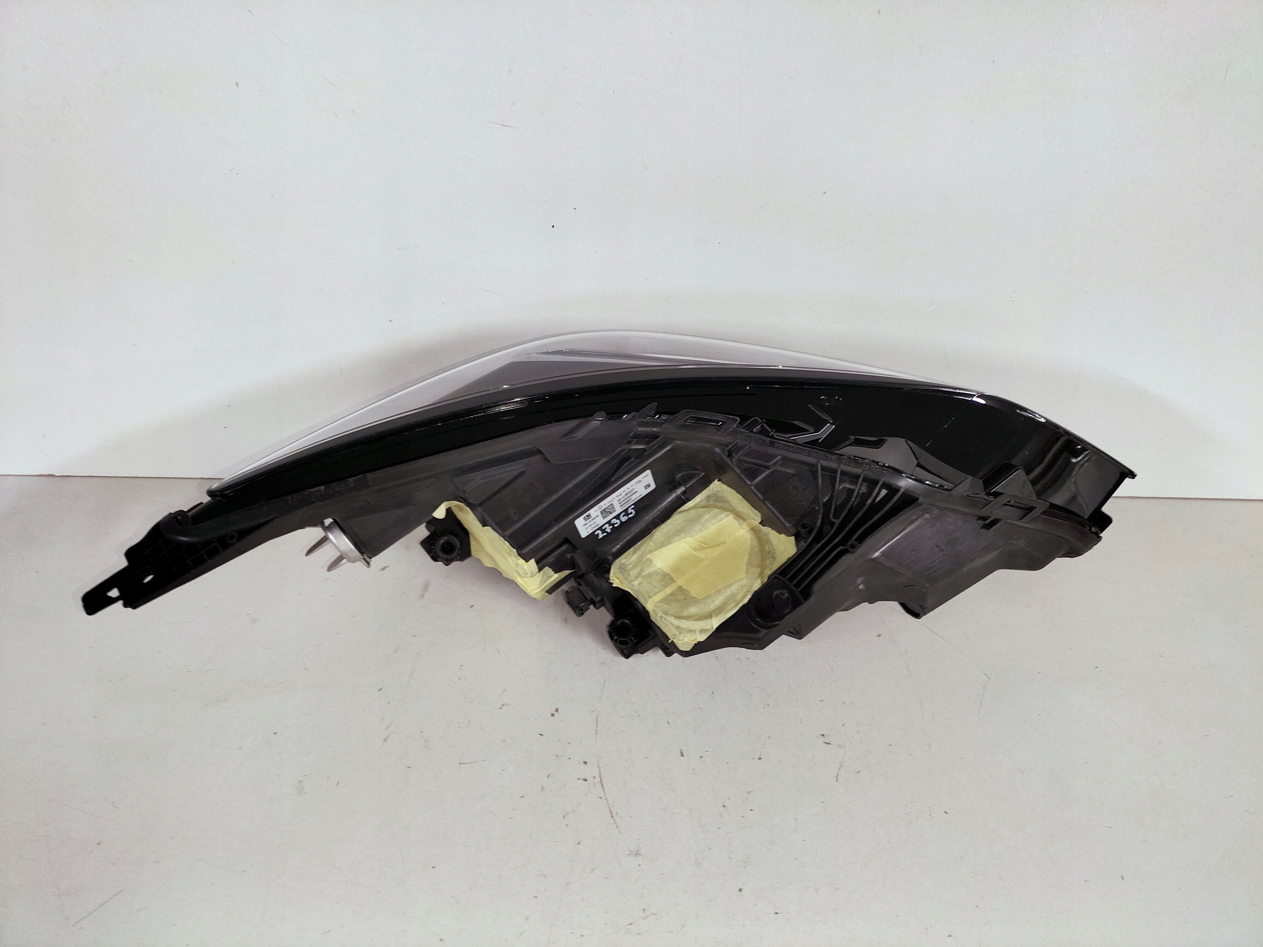 LAVE PREDNE SVETLO OPEL ASTRA V K 15-