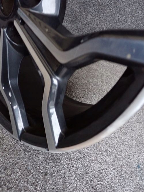 BMW X2 F39 8Jx19 ET47 5×112 HLINIKOVY DISK ELEKTRON