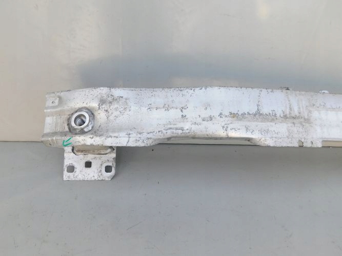 AUDI A3 LIFT 16- VYSTUHA PREDNEHO NARAZNIKA