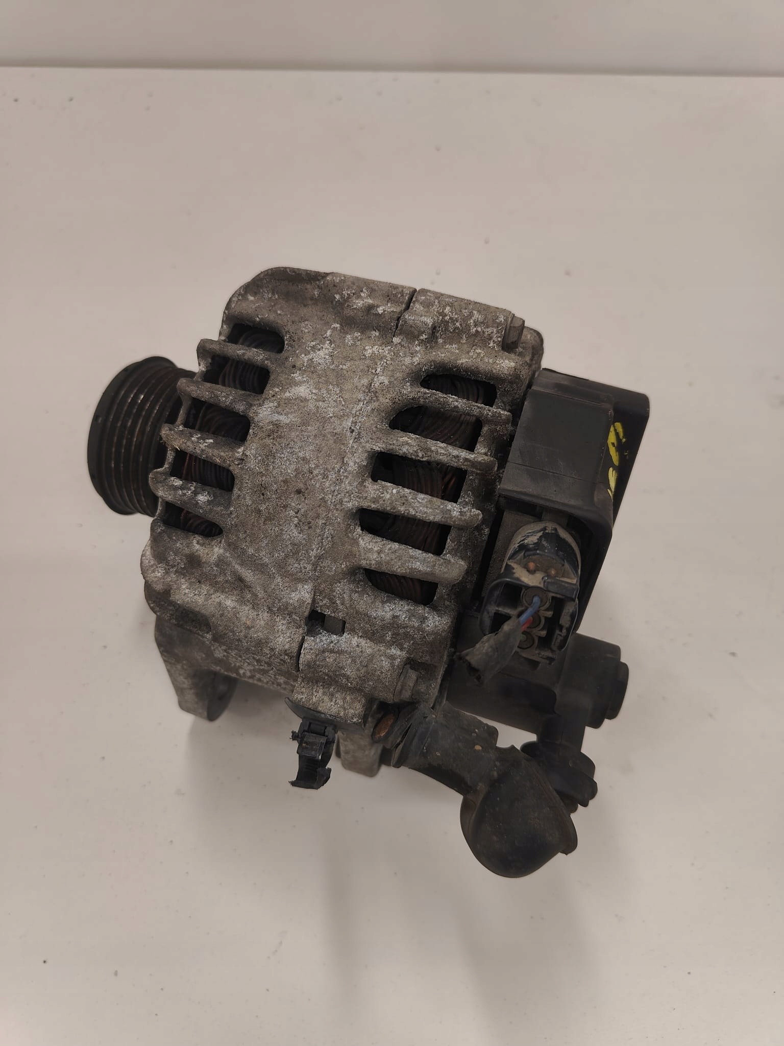 Kia ceed 1.6 diesel hyundai 37300-2A600 ALTERNÁTOR