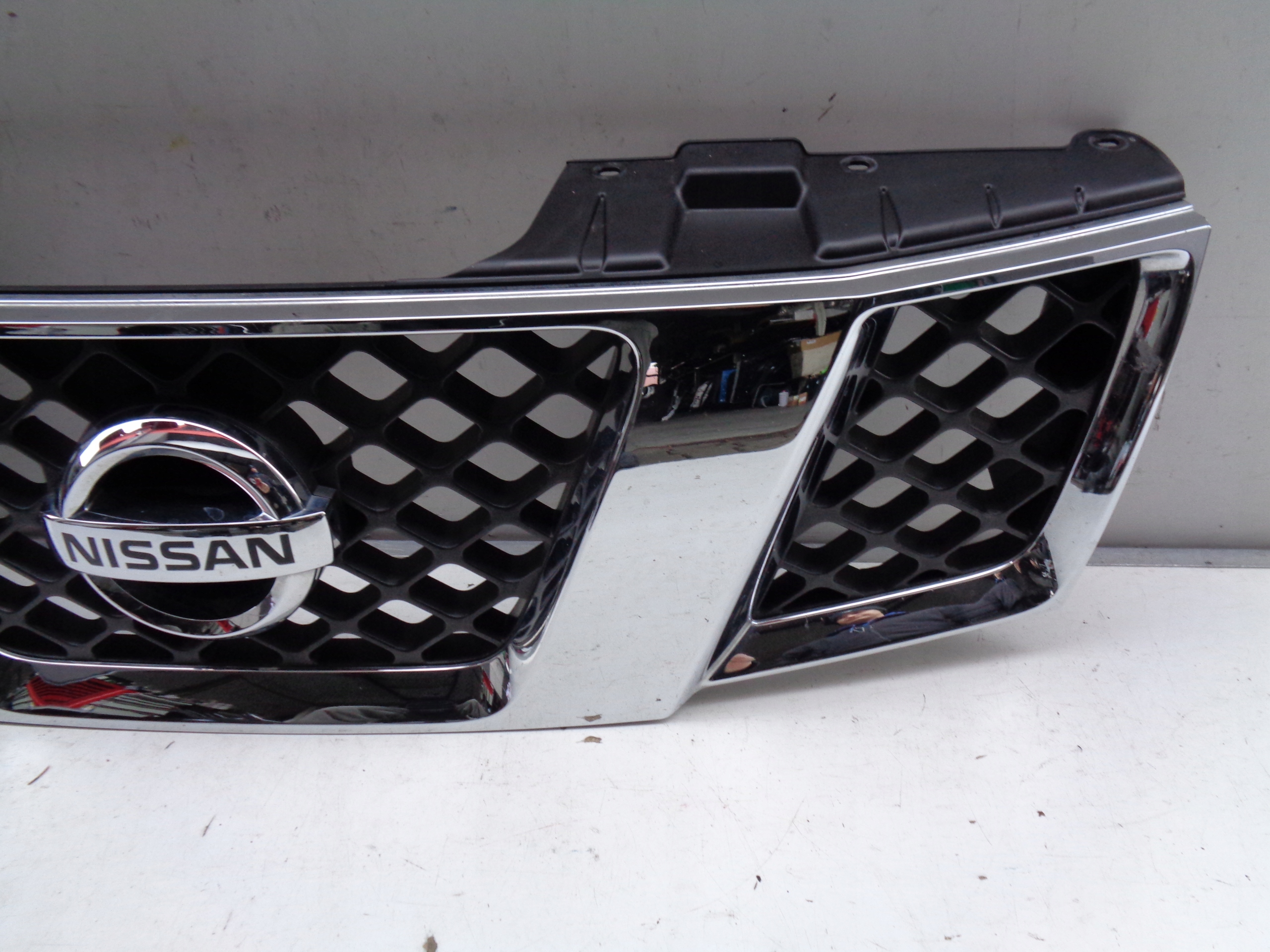 MRIEZKA LISTA NISSAN NAVARA D40 06-