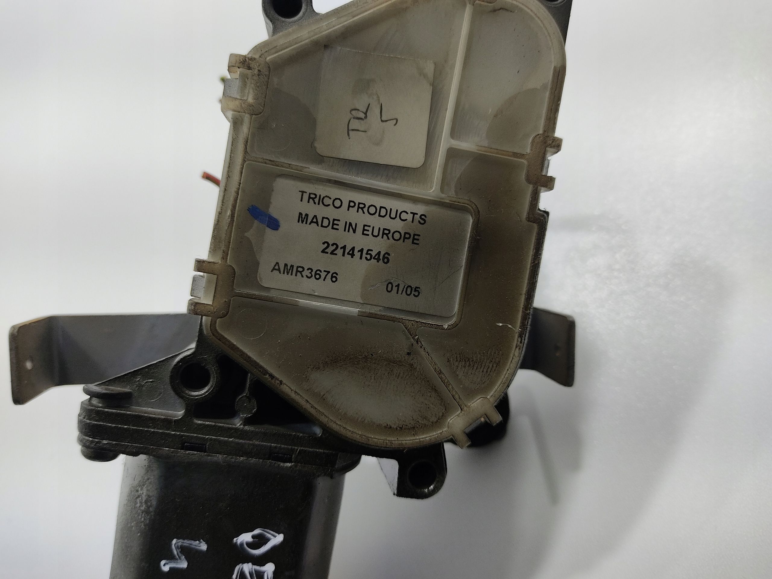 ZADNY MOTORCEK STIERACOV LAND ROVER DEFENDER 22141546 AMR3676 99-14
