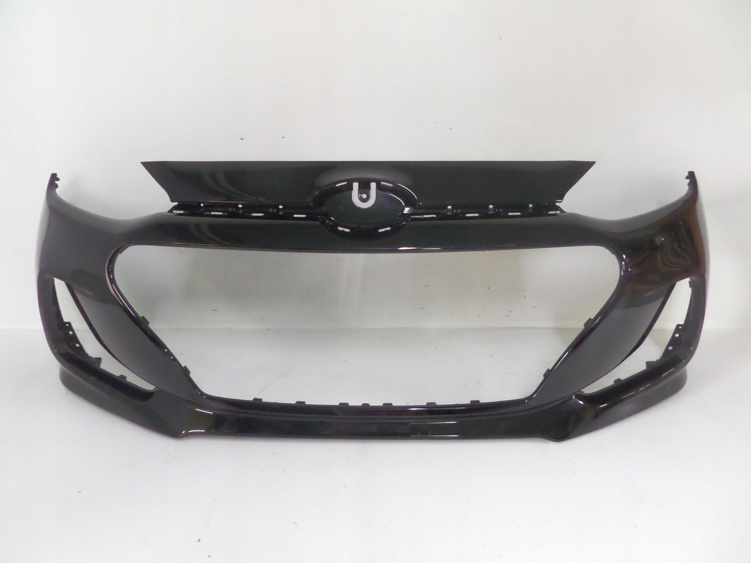 PREDNÝ NÁRAZNÍK HYUNDAI I10 LIFT 16-