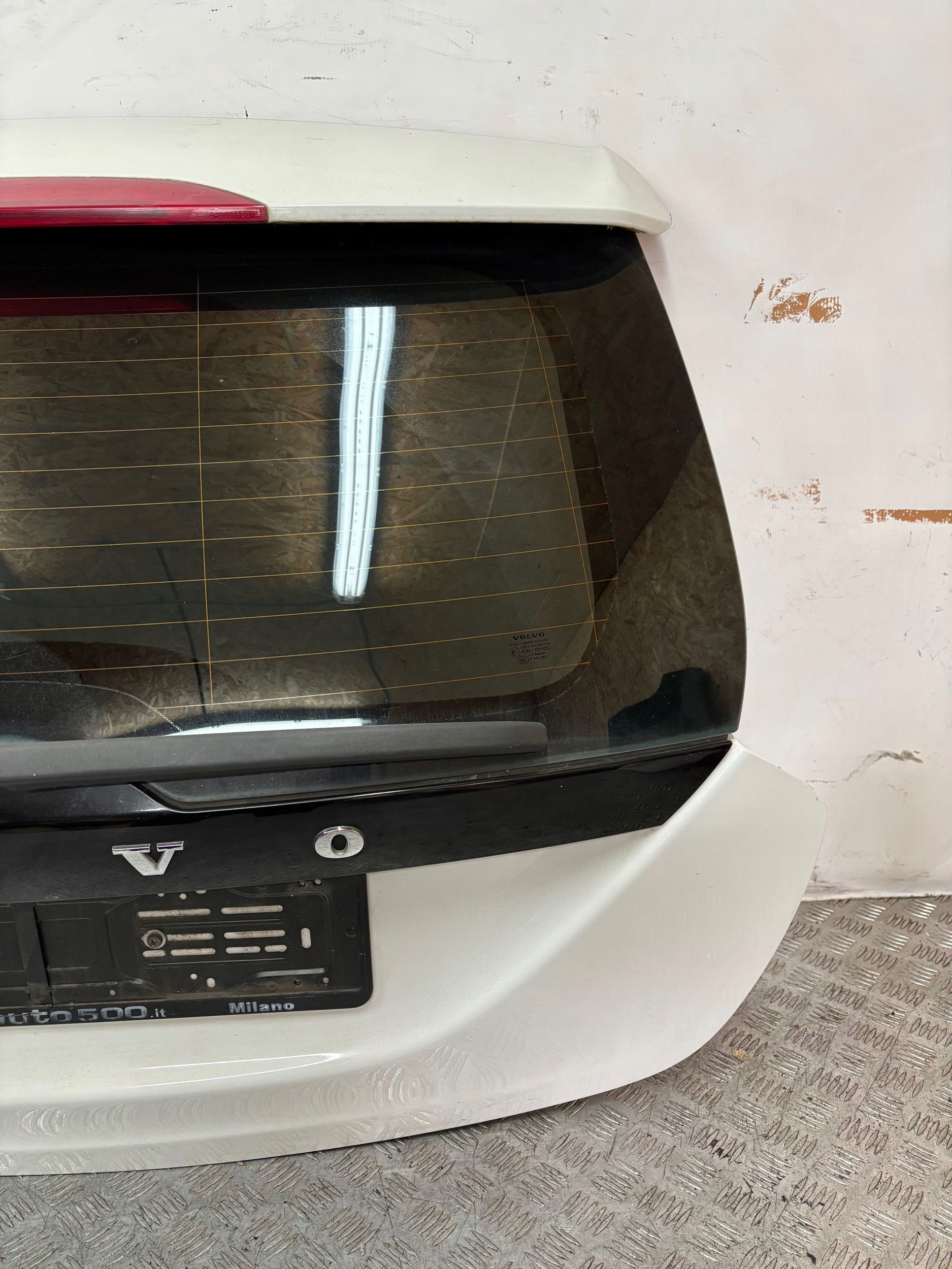 ZADNÁ KAPOTA VOLVO V60 10-