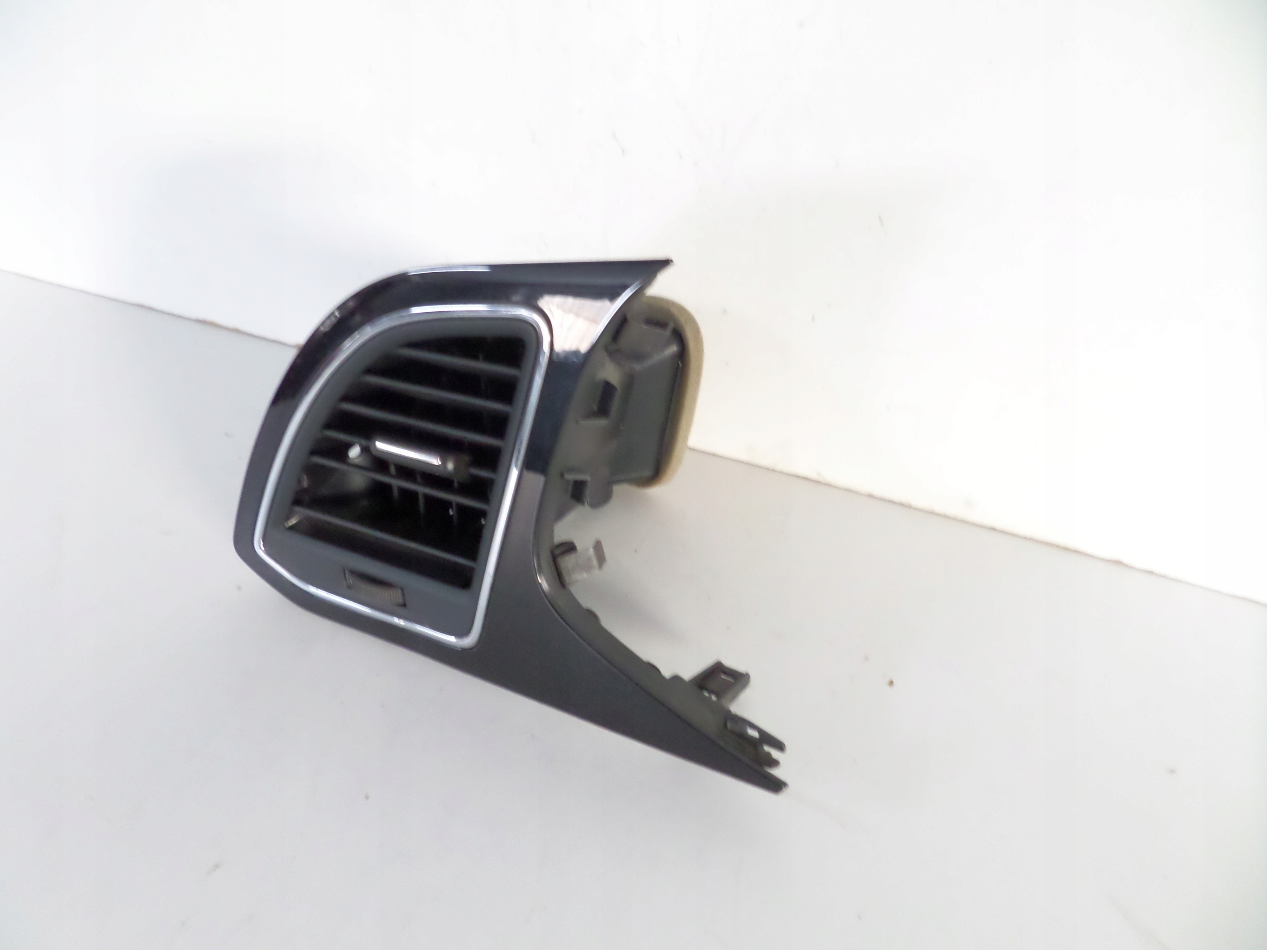 LAVY VYDUCH FUKAR KURENIA SEAT LEON III 12-