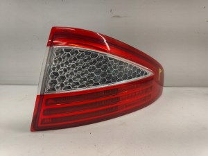 Ford mondeo mk4 07-10 7S71-13404-A PRAVÉ ZADNÉ SVETLO HB Ford mondeo mk4 07-10 7S71-13404-A PRAVÉ ZADNÉ SVETLO HB