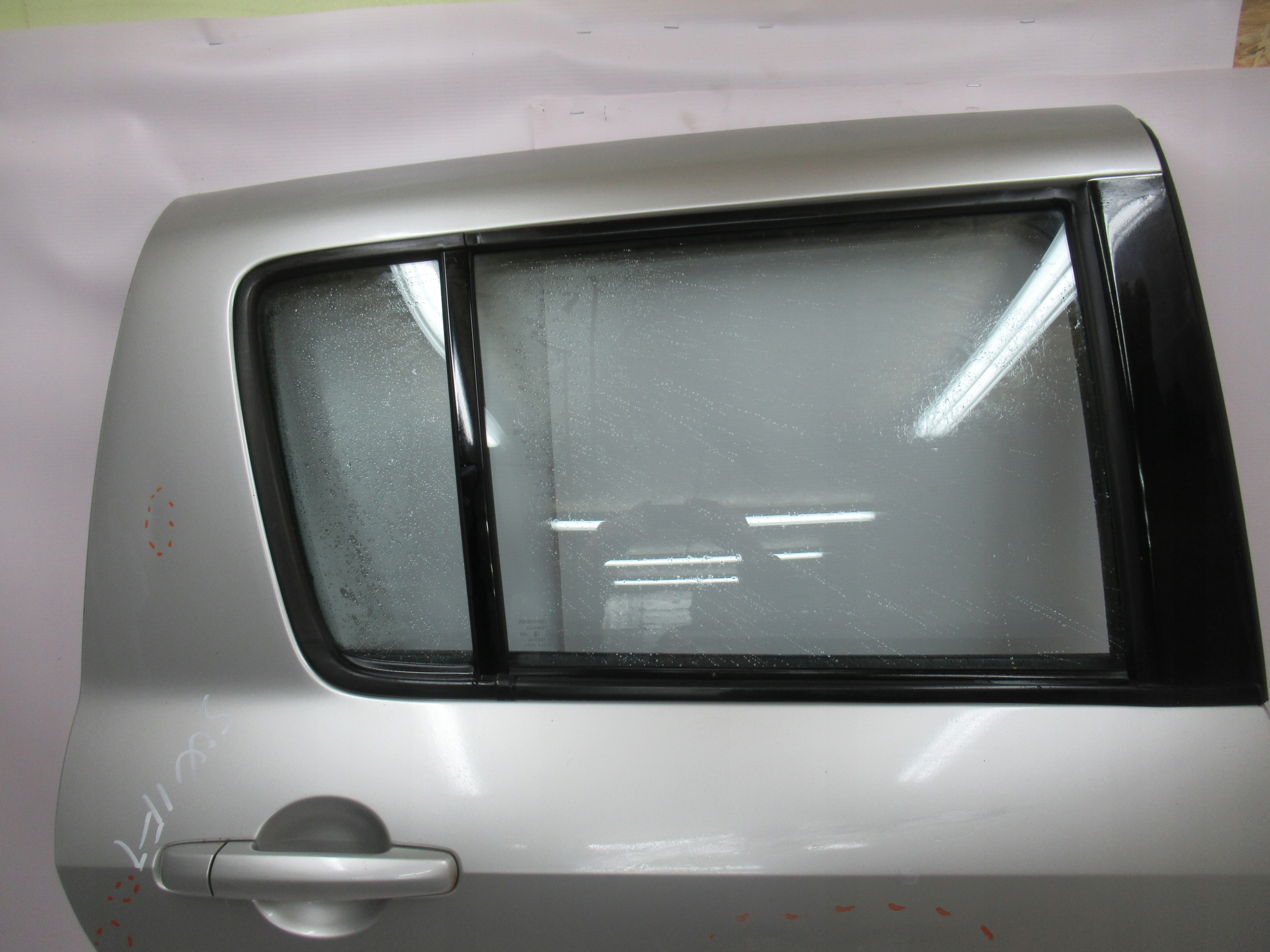 PRAVÉ ZADNÉ DVERE SUZUKI SWIFT MK6