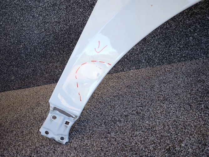 SKODA ENYAQ PRAVY PREDNY BLATNIK