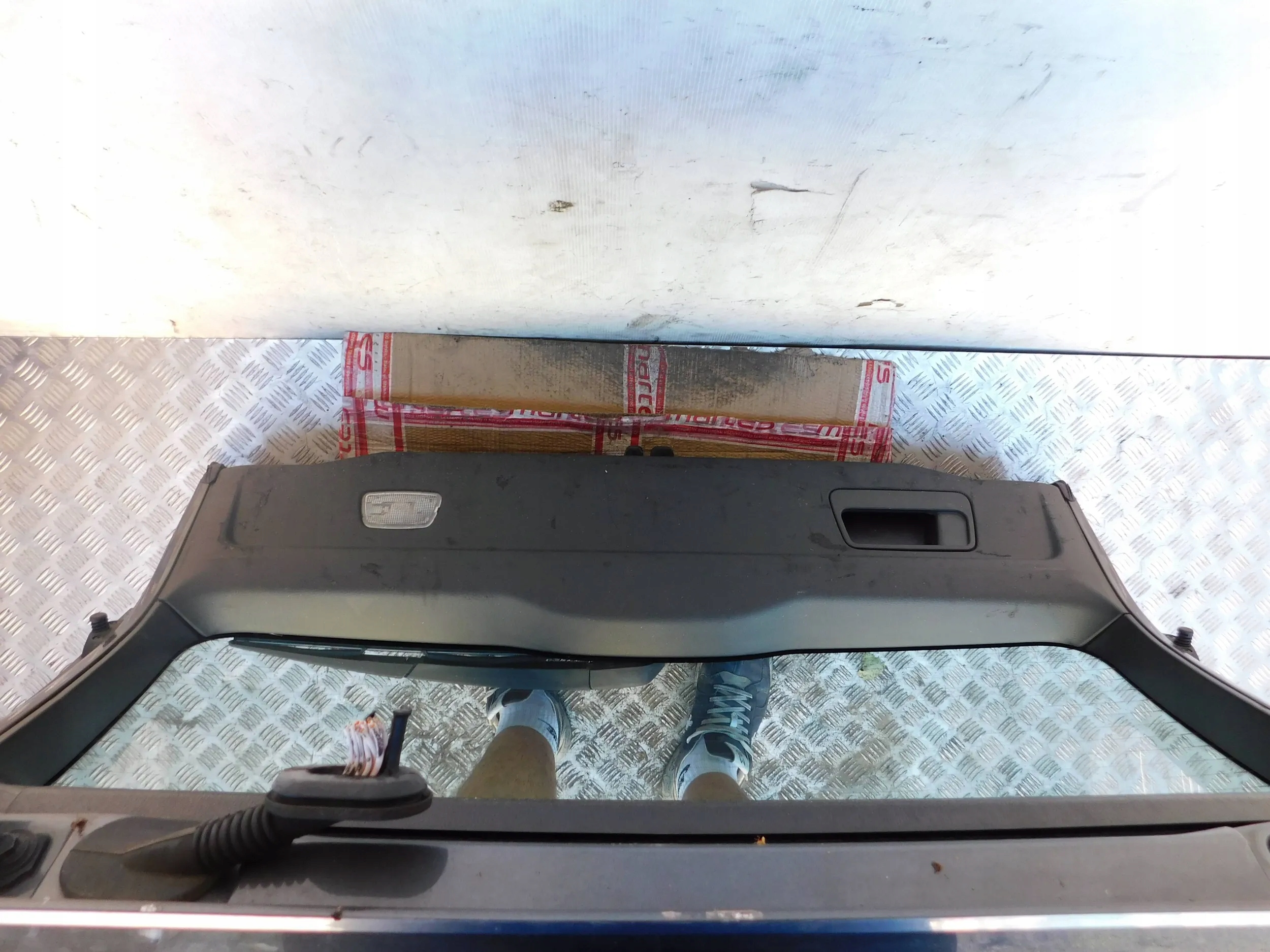 ZADNÁ KAPOTA VOLVO XC90