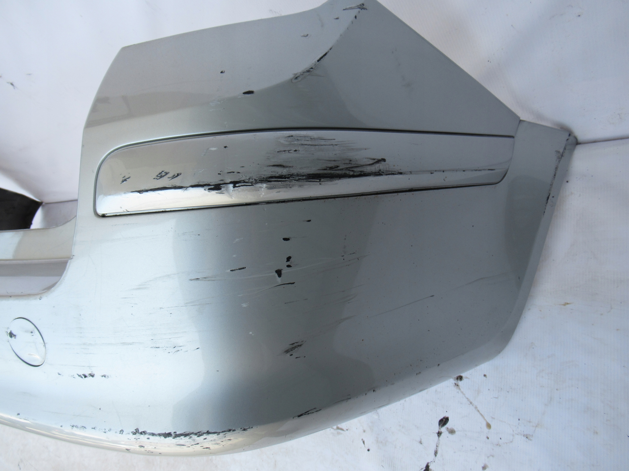 ZADNÝ NÁRAZNÍK OPEL ASTRA H 3 III KOMBI