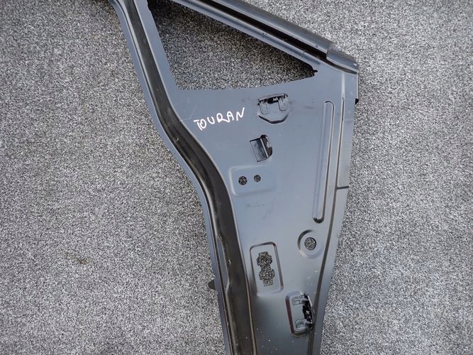 VW TOURAN 5TA 15- PRAVY STLPIK PRAH