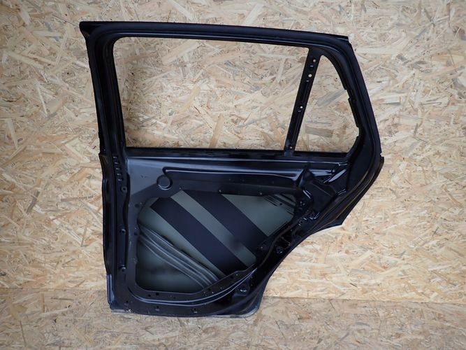 MERCEDES W253 253 GLC PRAVE ZADNE DVERE