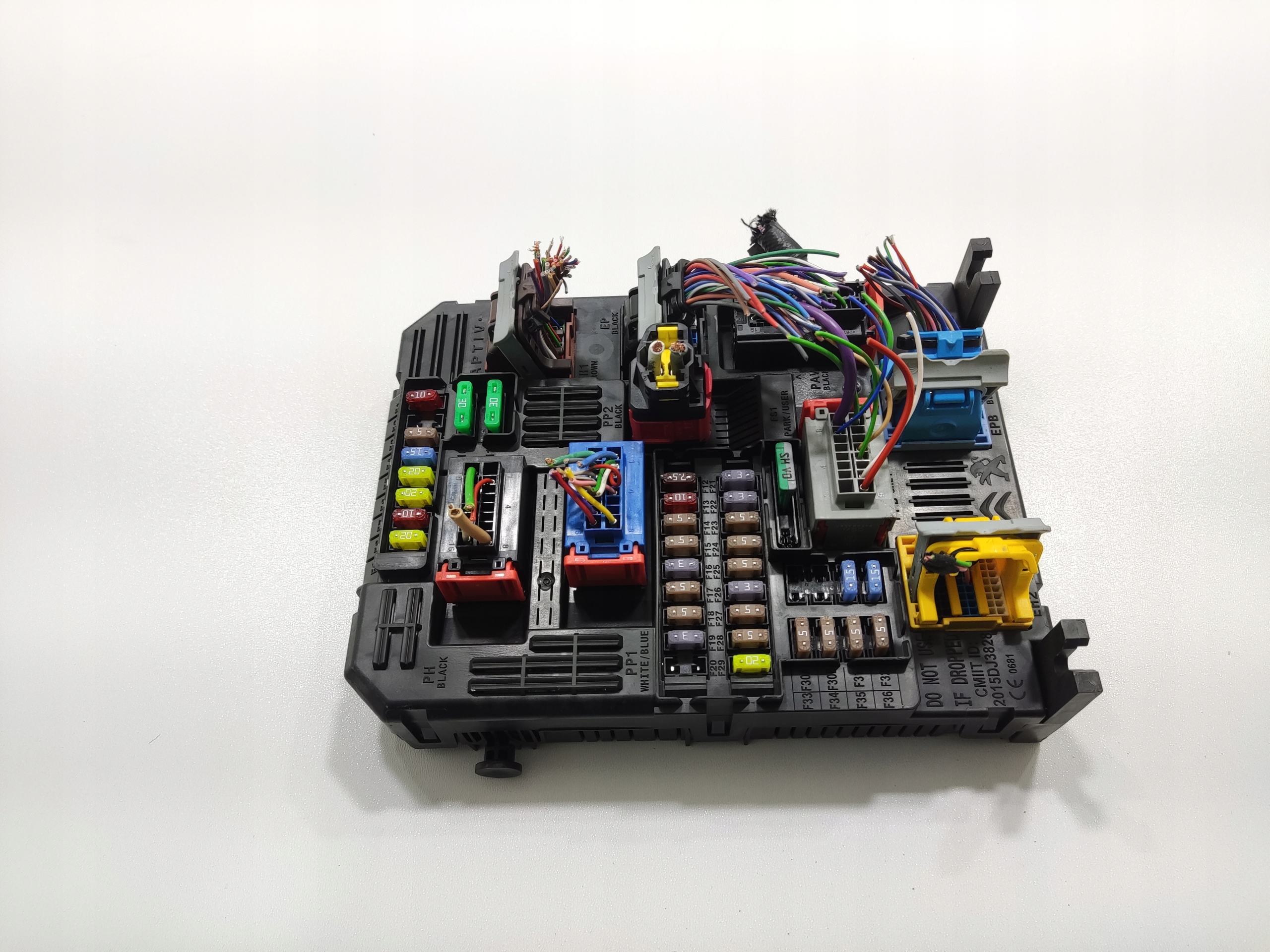 MODUL BSI POISTKOVA SKRINKA CITROEN C3 III 2020-2024 LIFT 9847402180