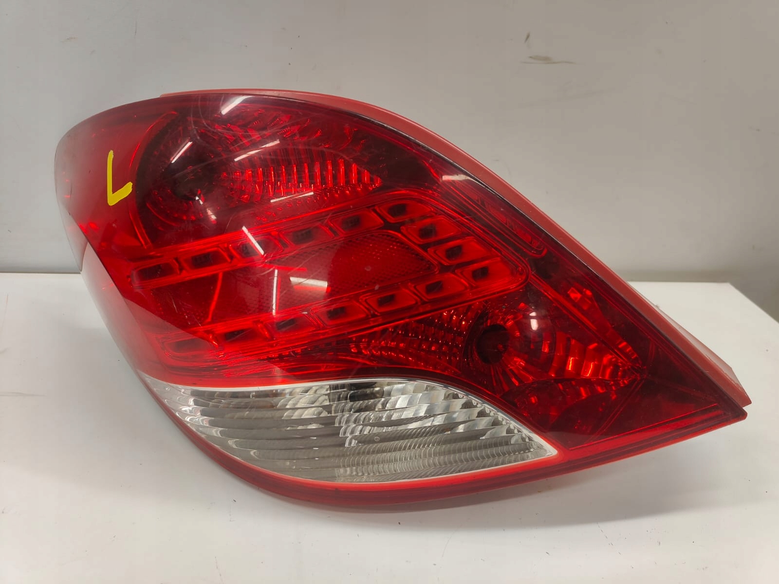 Peugeot 207 lift 09- LAVE PREDNE SVETLO 9686566080-00