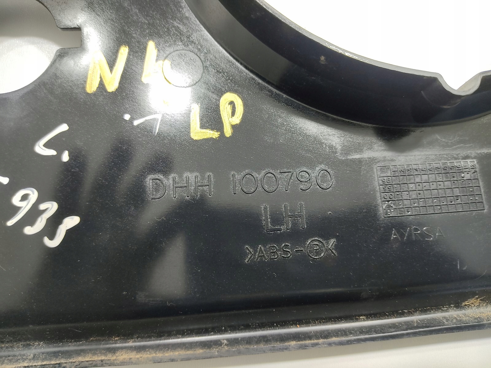 RÁMIK KRYT ĽAVÉHO SVETLA LAND ROVER DEFENDER DHH100790 1999-2014