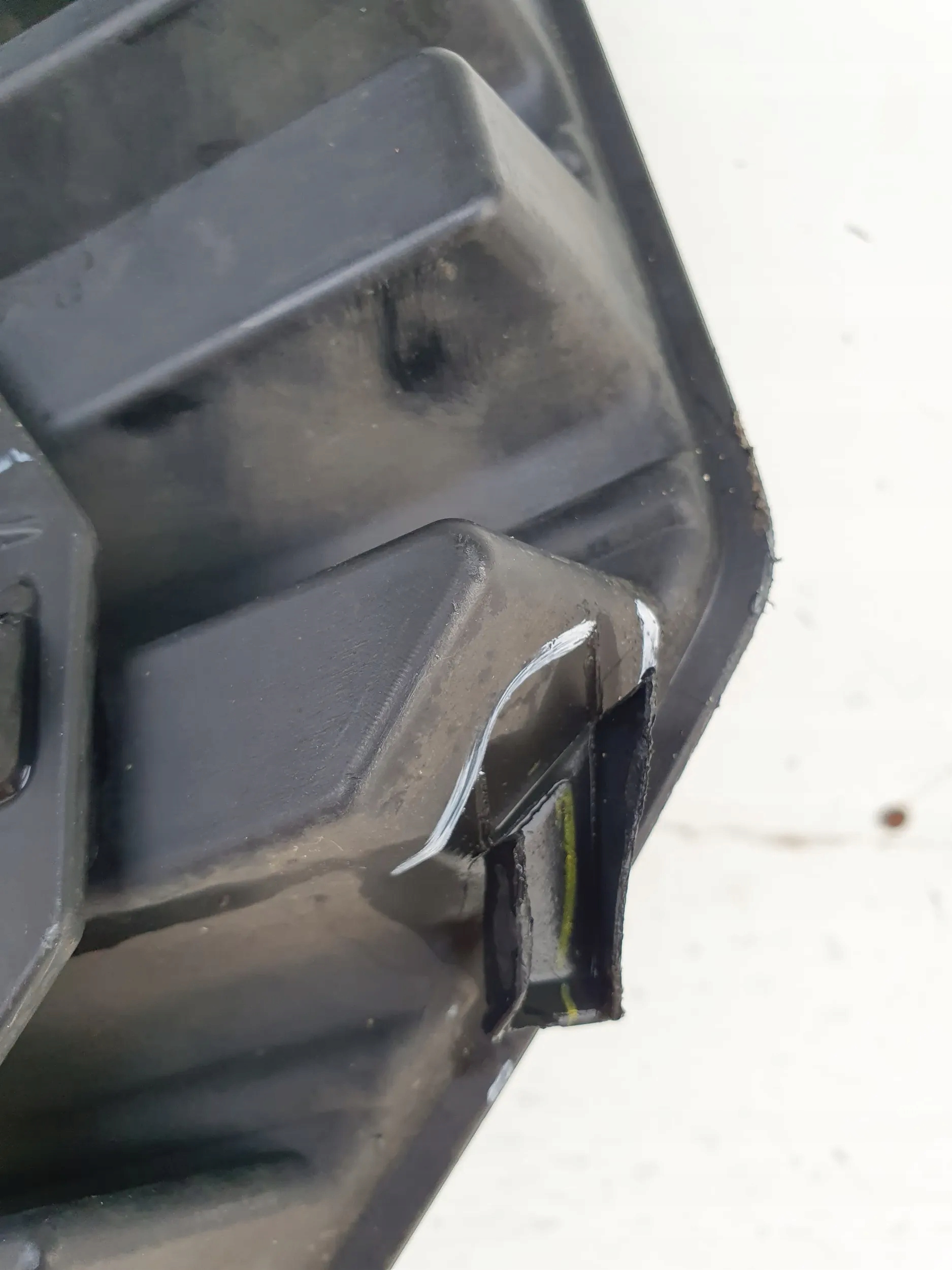 Opel Vivaro II 93452299 MRIEŽKA LIŠTA CHLADIČA LIŠTA MRIEŽKA