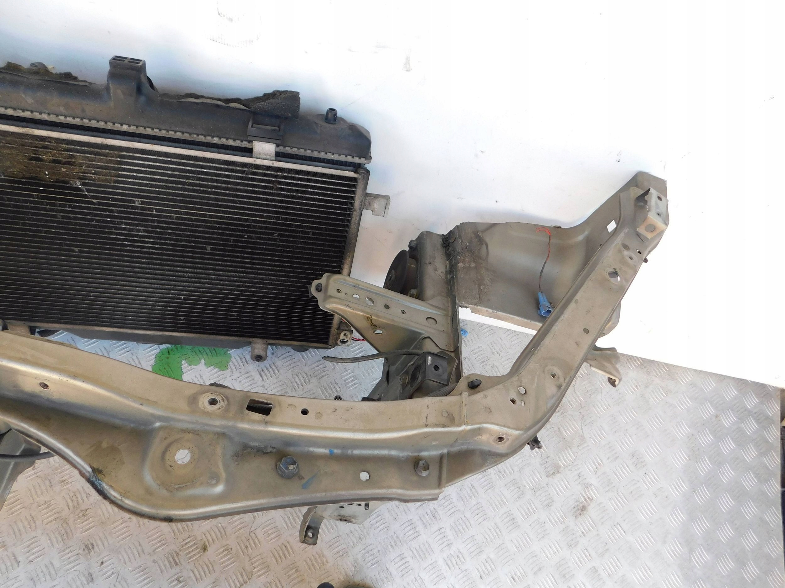 PREDNÉ PÁS VÝSTUHA CHLADIČE FIAT SEDICI SX4 1.9 JTD