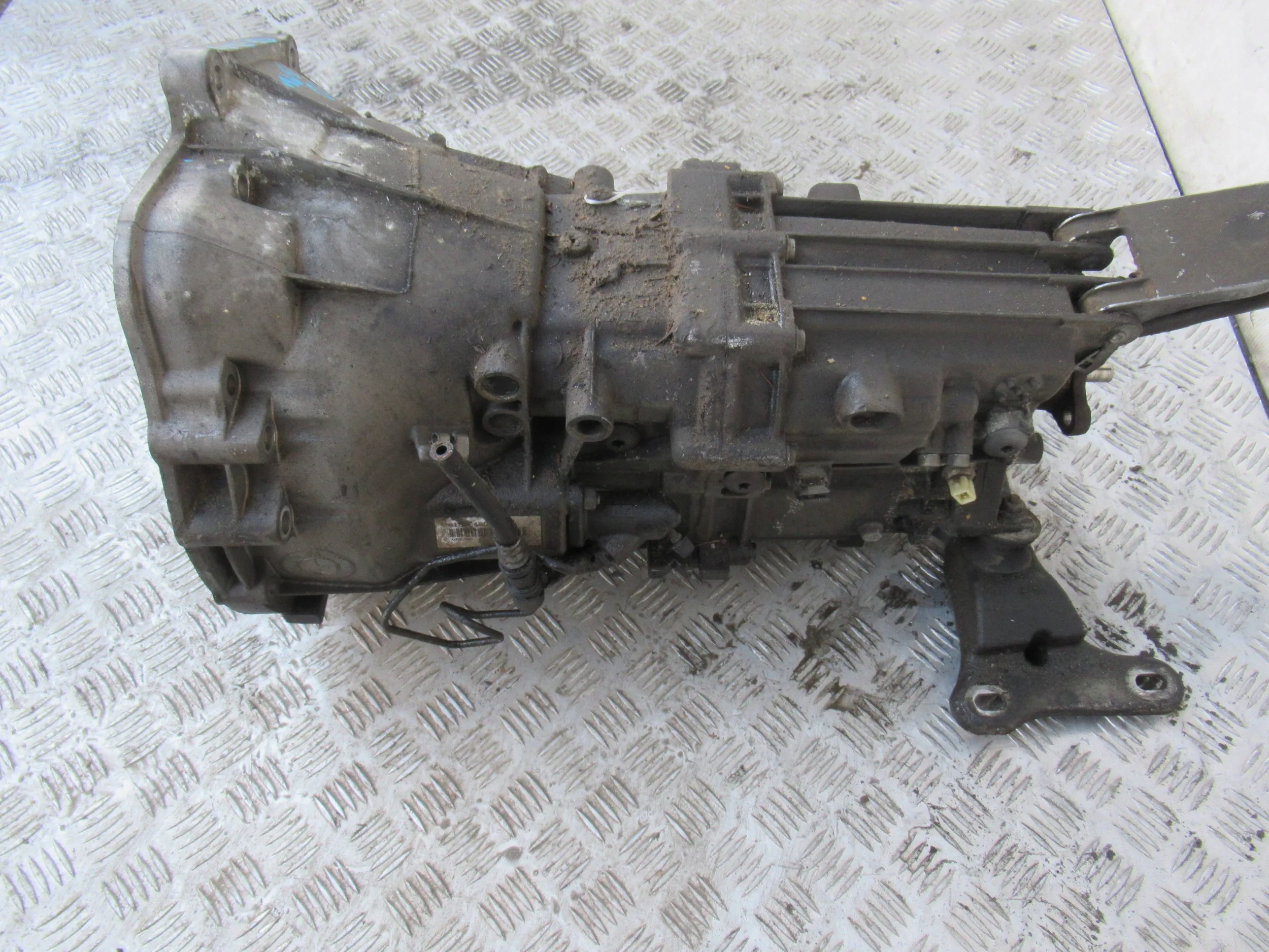PREVODOVKA BMW 3 E90 2.0 i 7533818