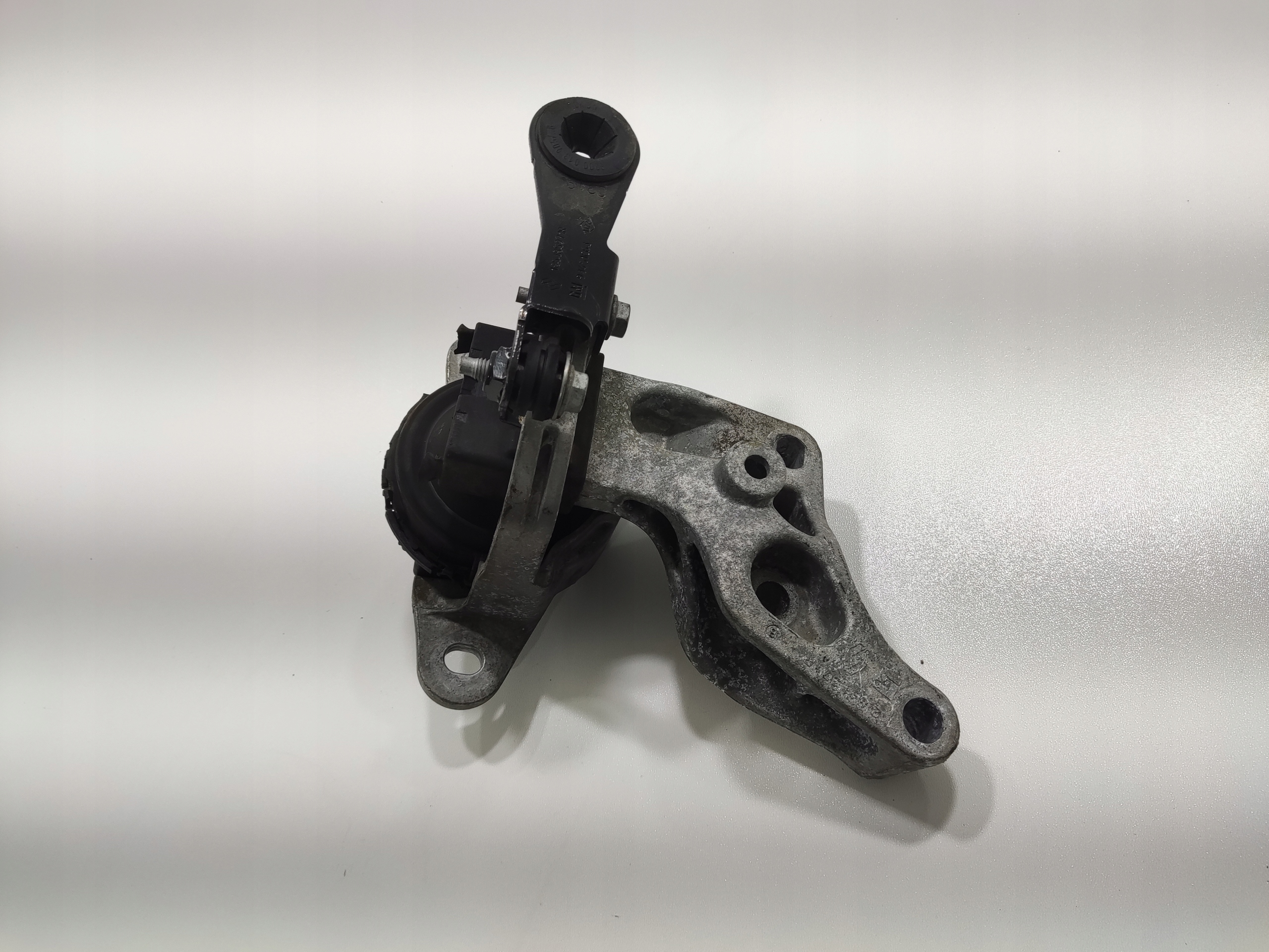 SILENBLOK DRŽIAK MOTORA RENAULT TRAFIC III VIVARO B 1.6 DCI 14-19 112101360R