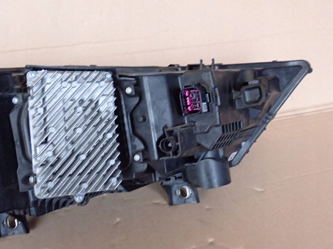 AUDI Q7 FULL LED LIFT LAVE PREDNE SVETLO 4M0941039C
