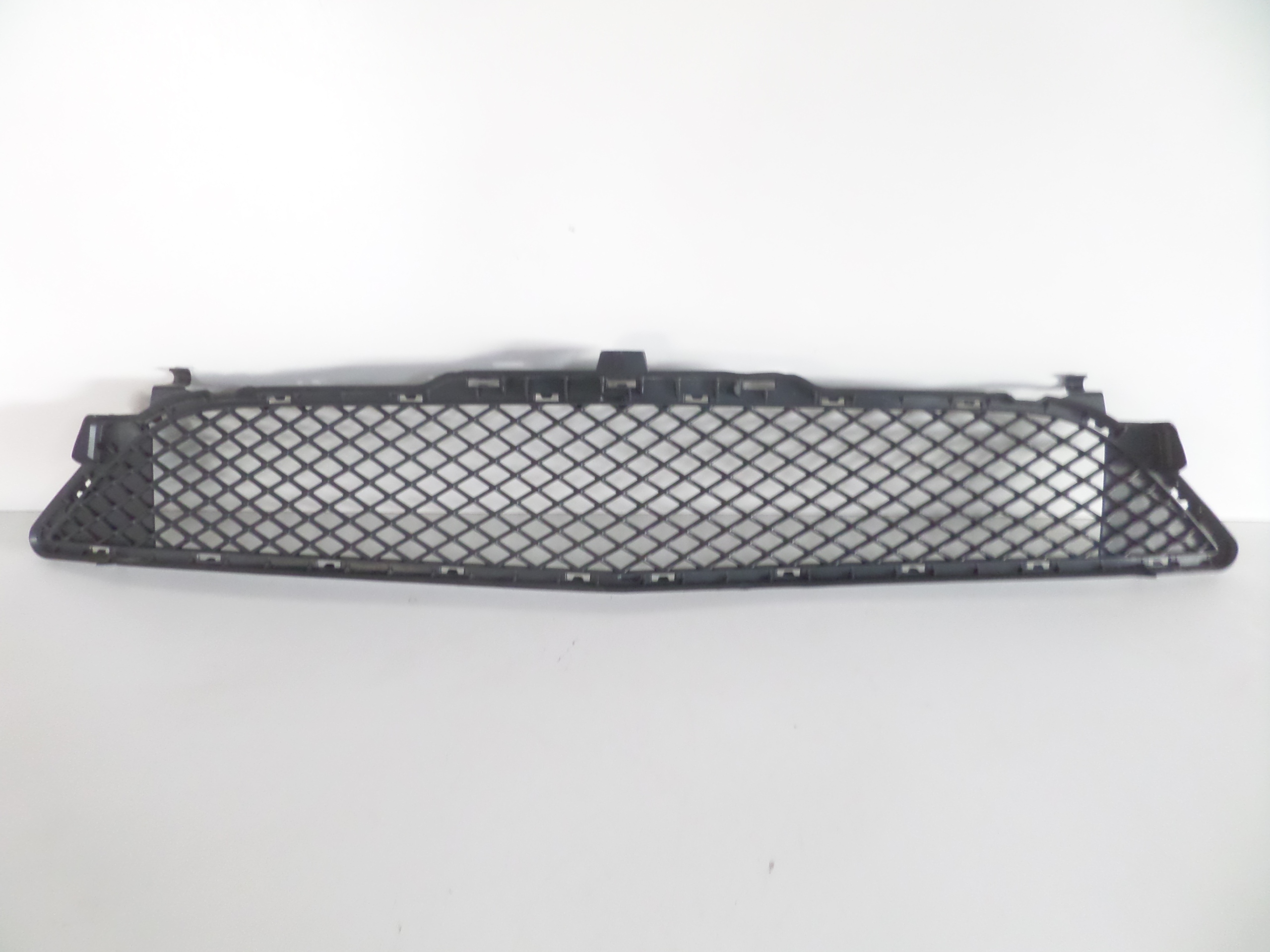 MRIEŽKA LIŠTA NÁRAZNÍKA MERCEDES B KLASA W246 11-14