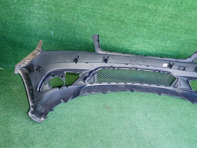 MERCEDES W204 C-KLASA AMG 07-10 PREDNÝ NÁRAZNÍK