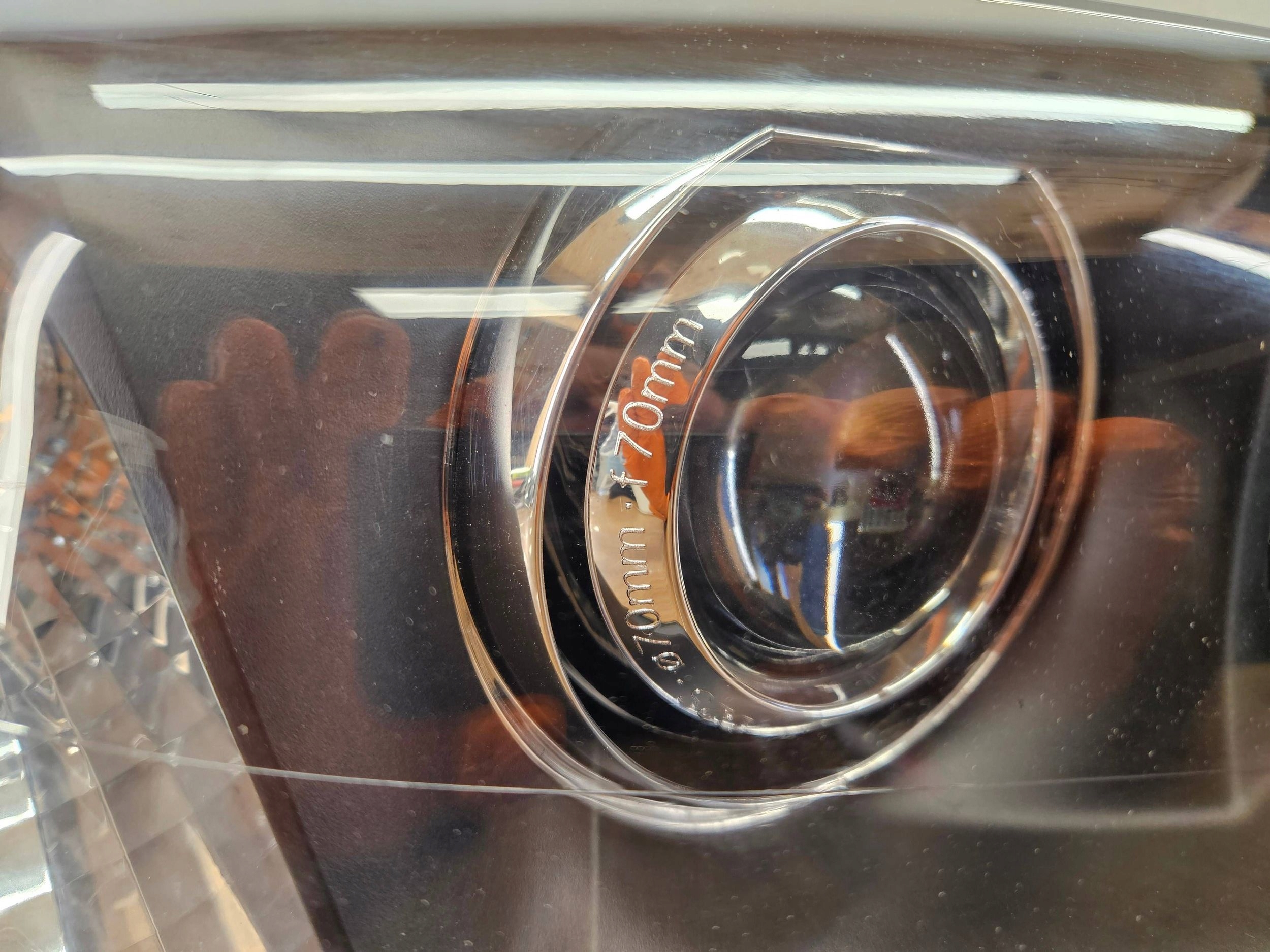 BMW X3 E83 XENON NATAČACI DYNAMIC PRAVÉ PREDNÉ SVETLO