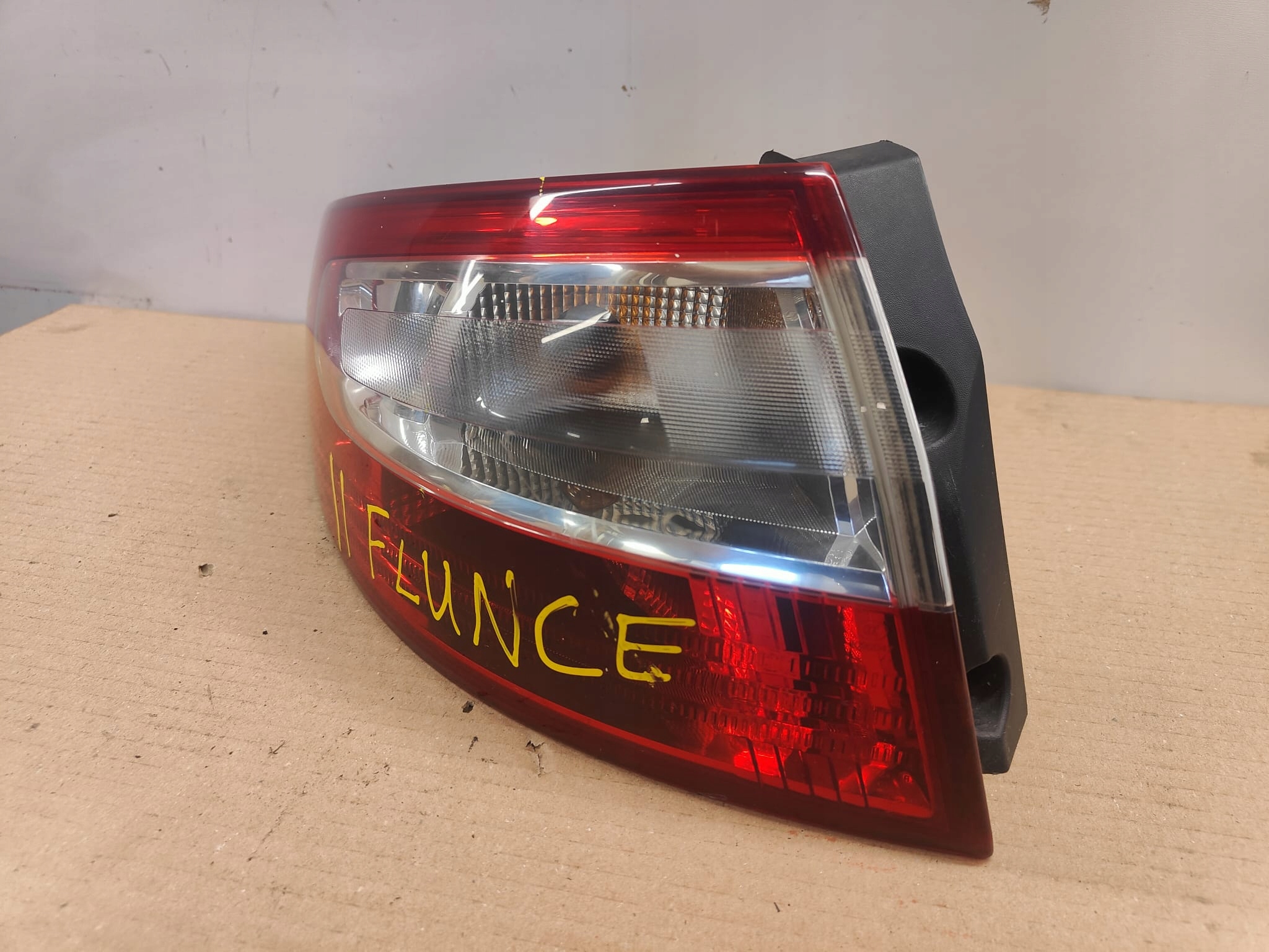Renault fluence 09- 265550016R LAVE ZADNE SVETLO