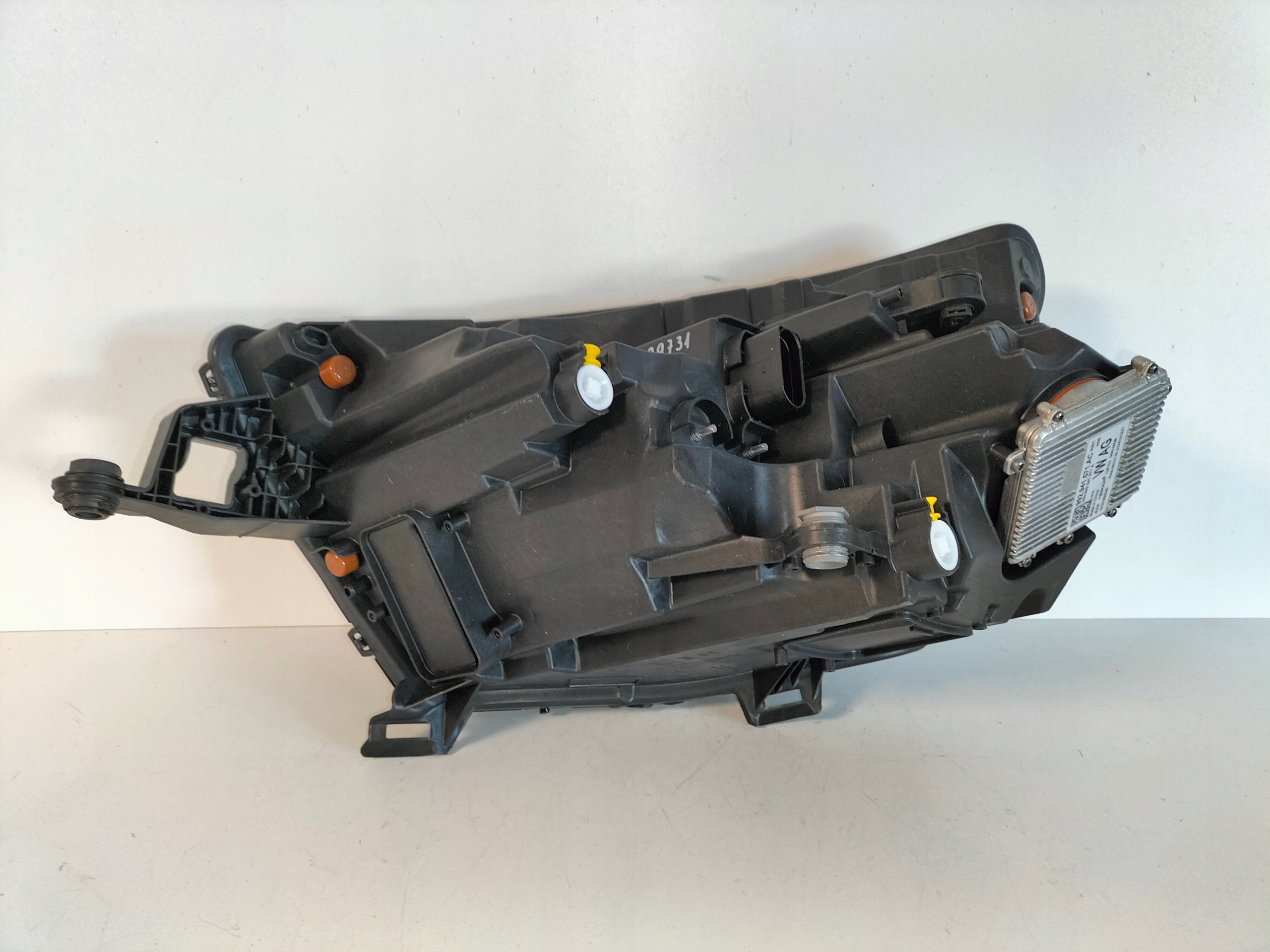 PRAVE PREDNE SVETLO SKODA KAMIQ 19- FULL LED CRYSTAL LIGHTING
