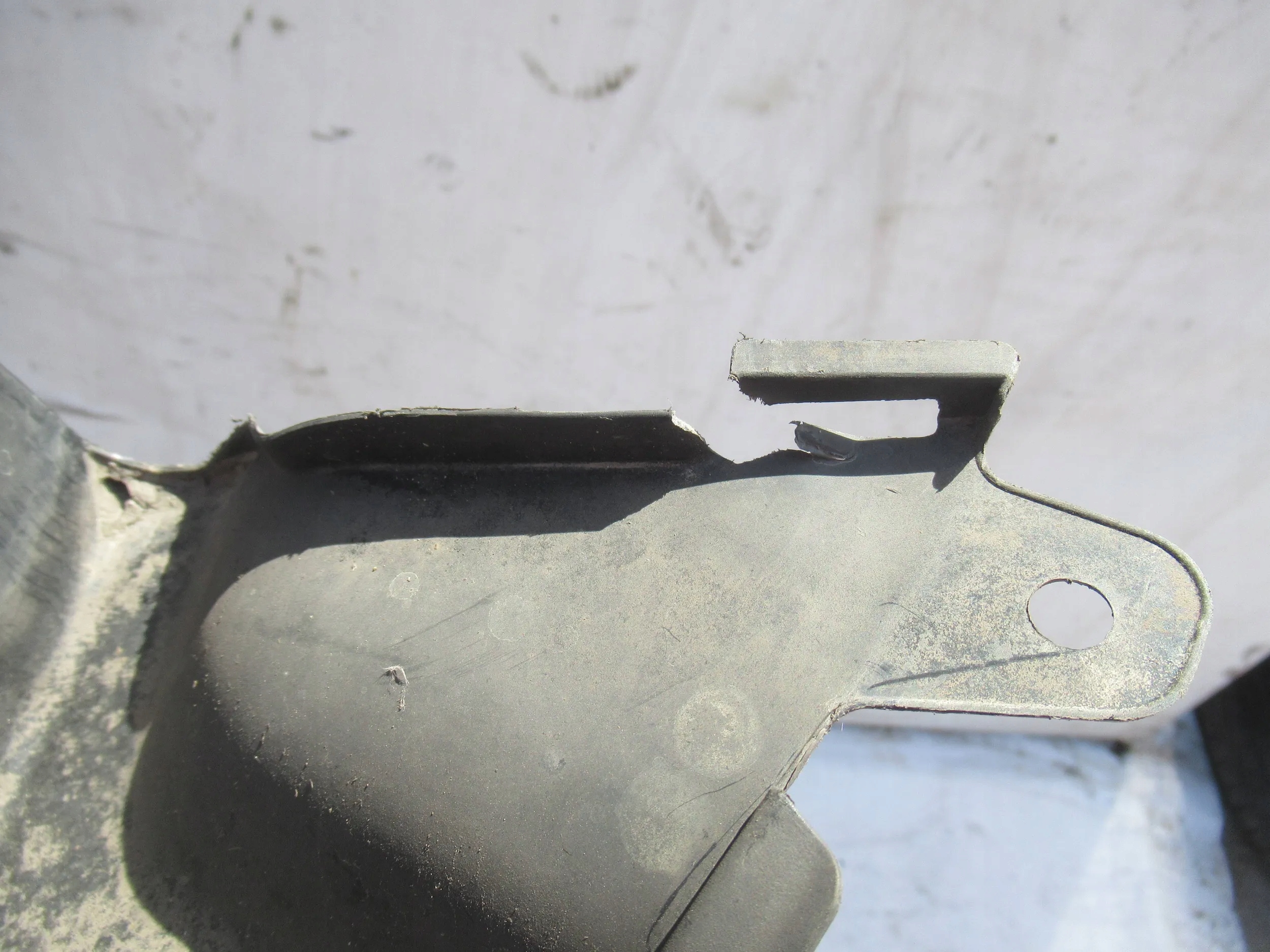 PRAVY PREDNY PODBLATNIK SUZUKI ALTO