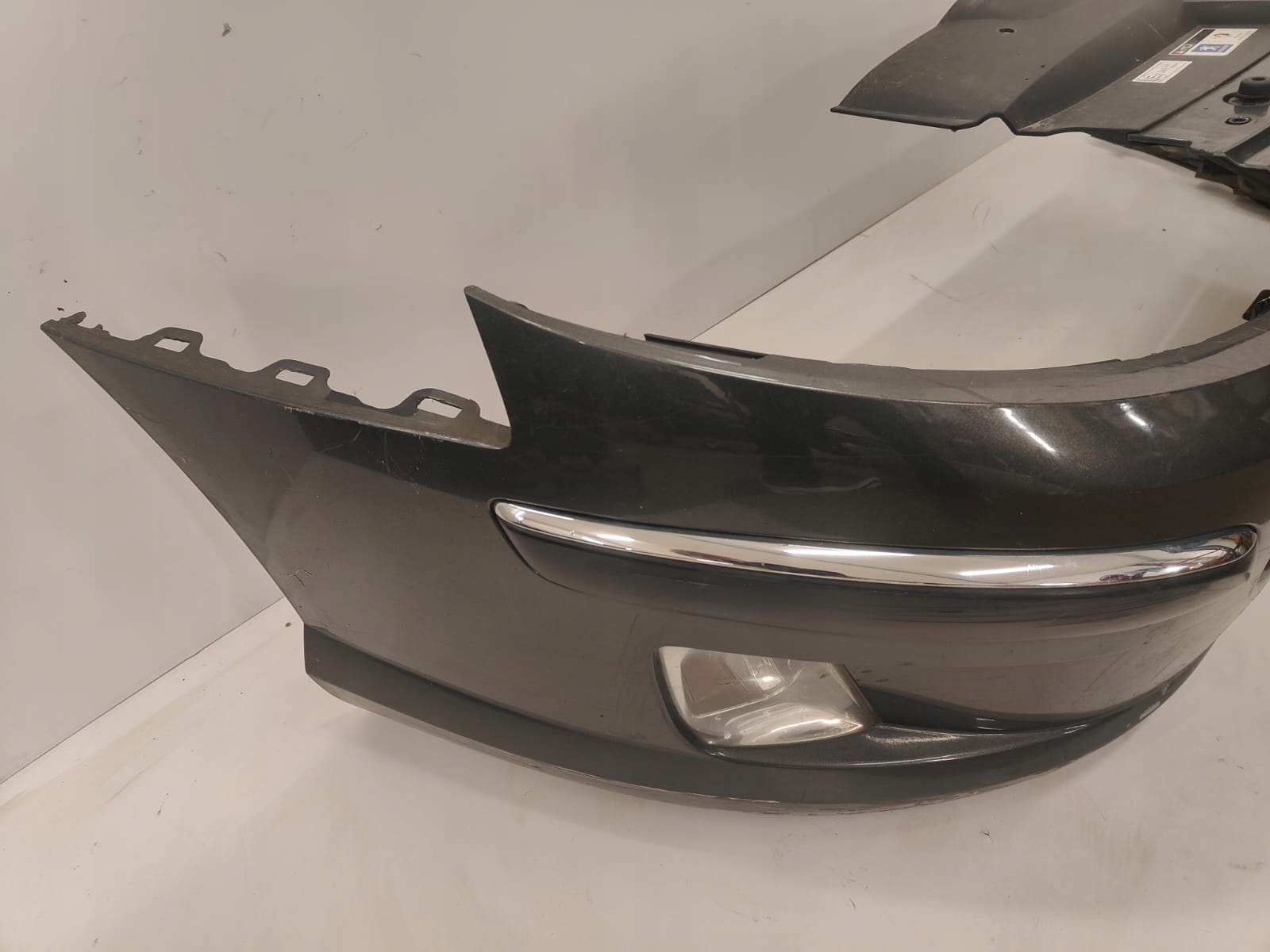 Peugeot 407 04-08 PREDNÝ NÁRAZNÍK KOMPLETNY