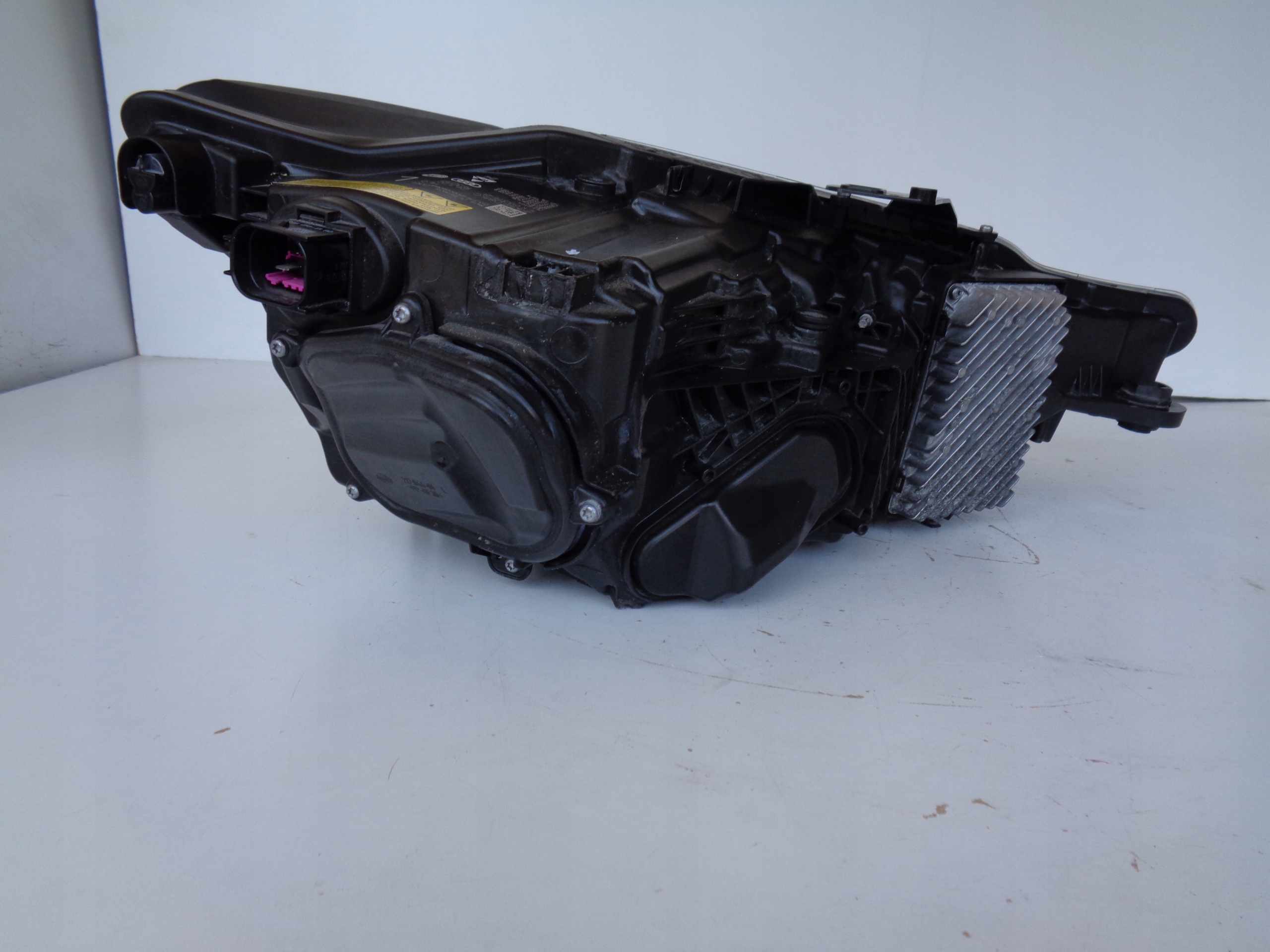 ĽAVÉ SVETLO AUDI A7 4K8 RS6 C8 RS7 18- LASER LED