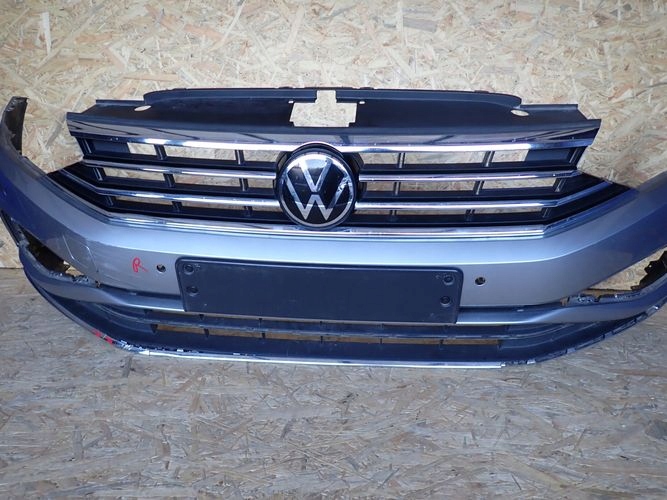 VW PASSAT  B8 HIGHLINE LIFT 19- PREDNÝ NÁRAZNÍK