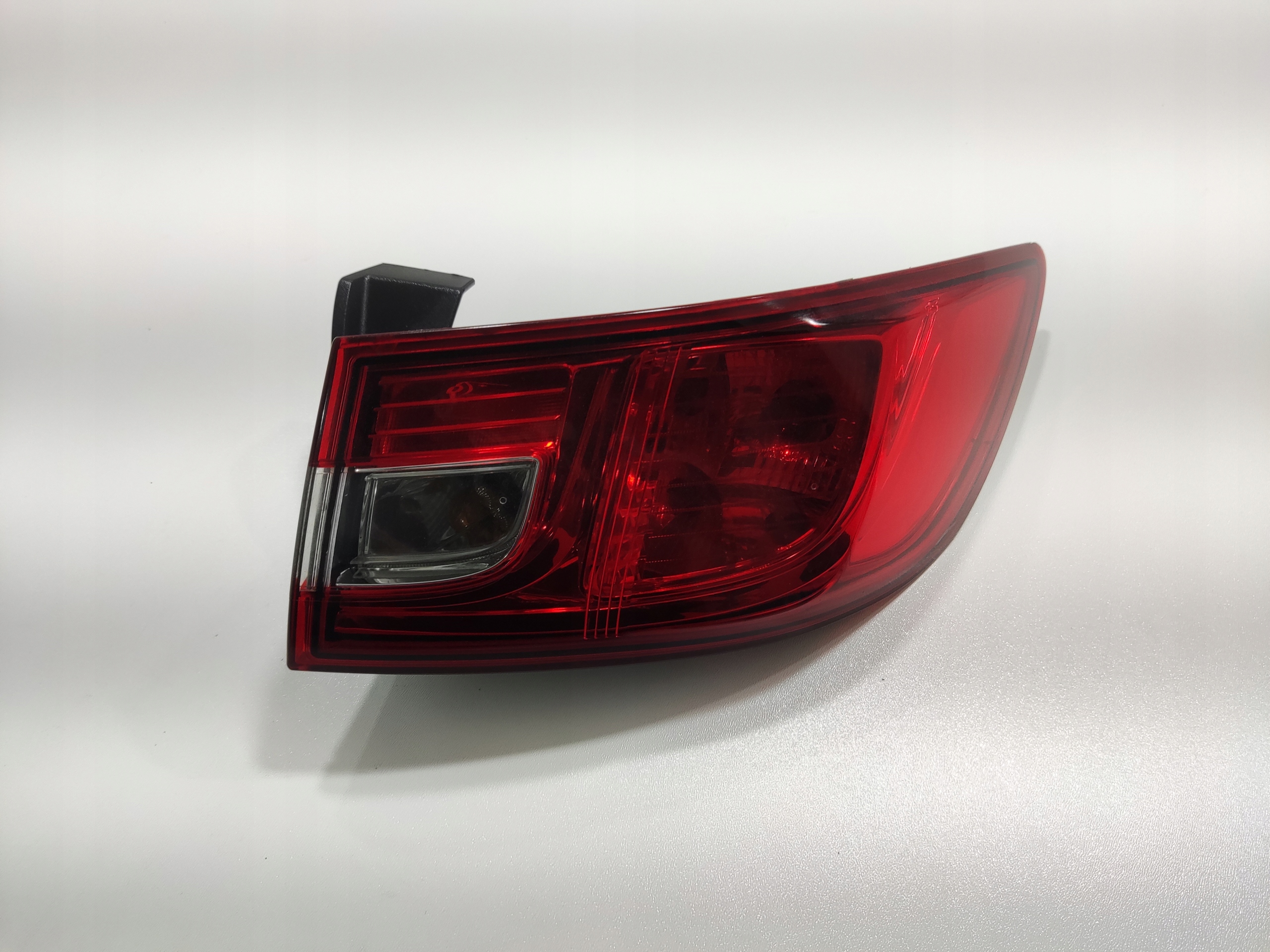 PRAVE ZADNE SVETLO RENAULT CLIO IV RS 265500631R 2016-19 LIFT