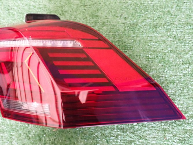 VW TIGUAN II LED IQ LIGHT 15- PRAVE ZADNE SVETLO 5NA945208J