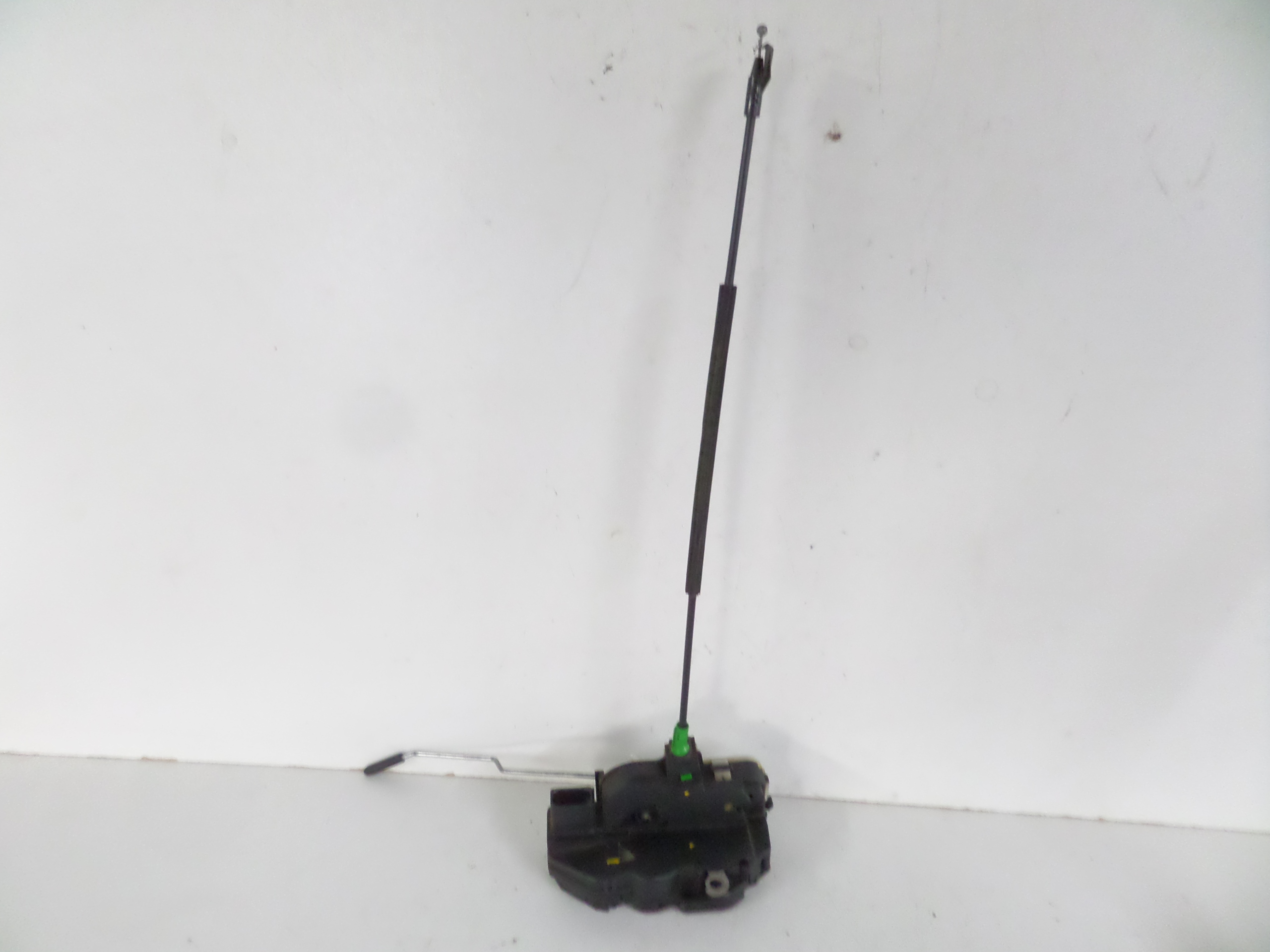 ZAMOK PRAVYCH ZADNYCH DVERI OPEL INSIGNIA A 08-