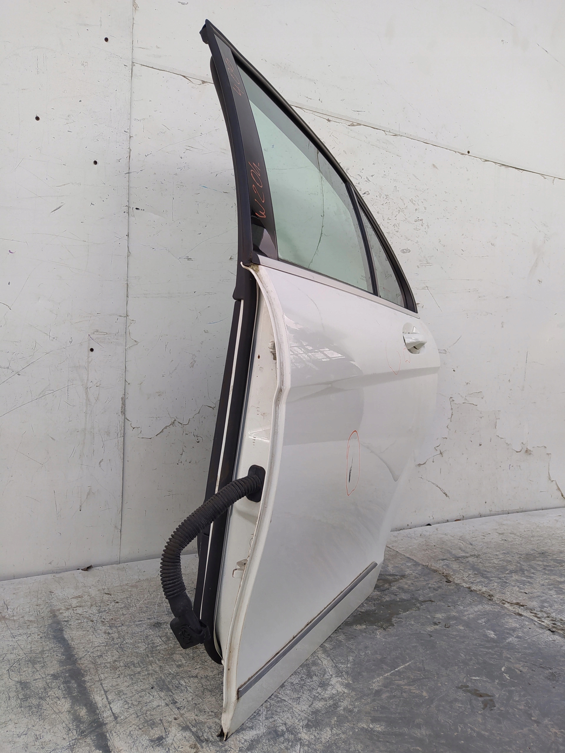 MERCEDES C W204 SEDAN LAVE ZADNE DVERE