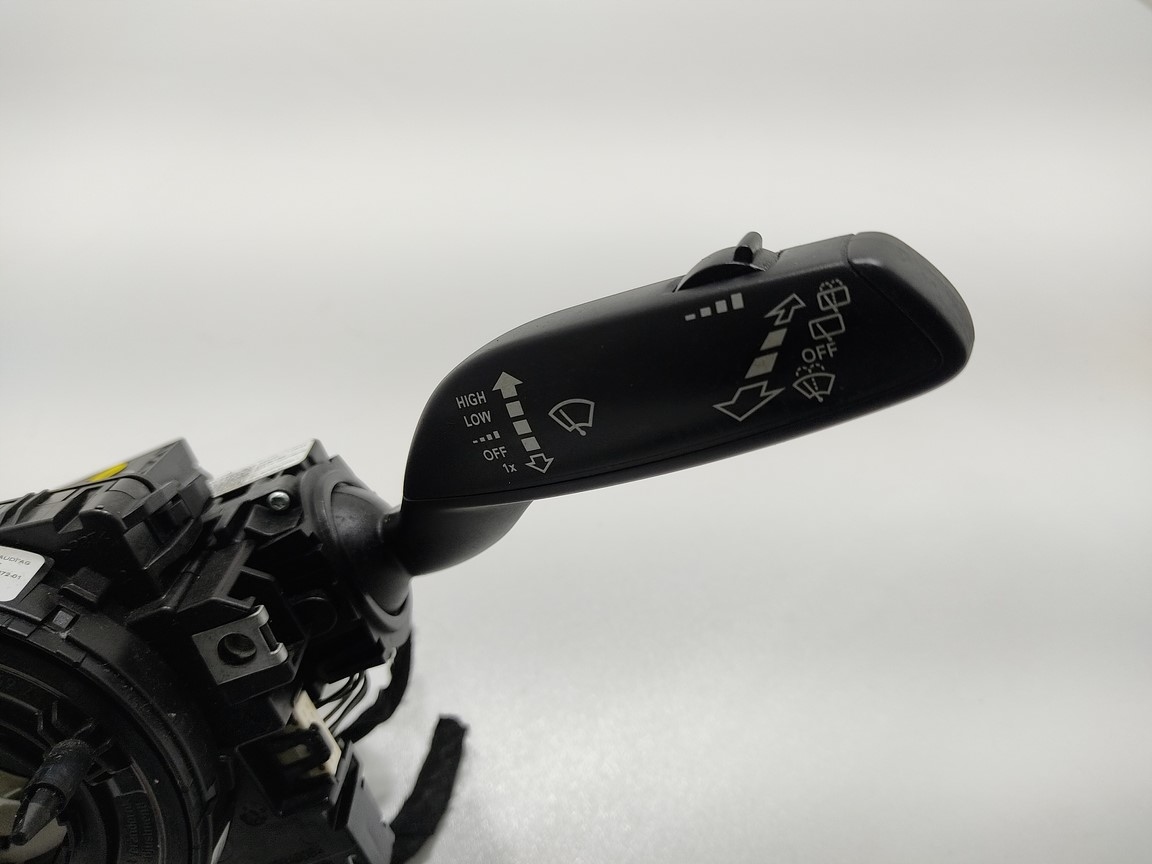 PÁČKY POD VOLANT AUDI A3 8V 5Q0953649C 8V0953521BM 12-16