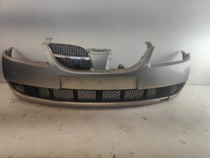 Nissan Almera n16 lift PREDNÝ NÁRAZNÍK Nissan Almera n16 lift PREDNÝ NÁRAZNÍK