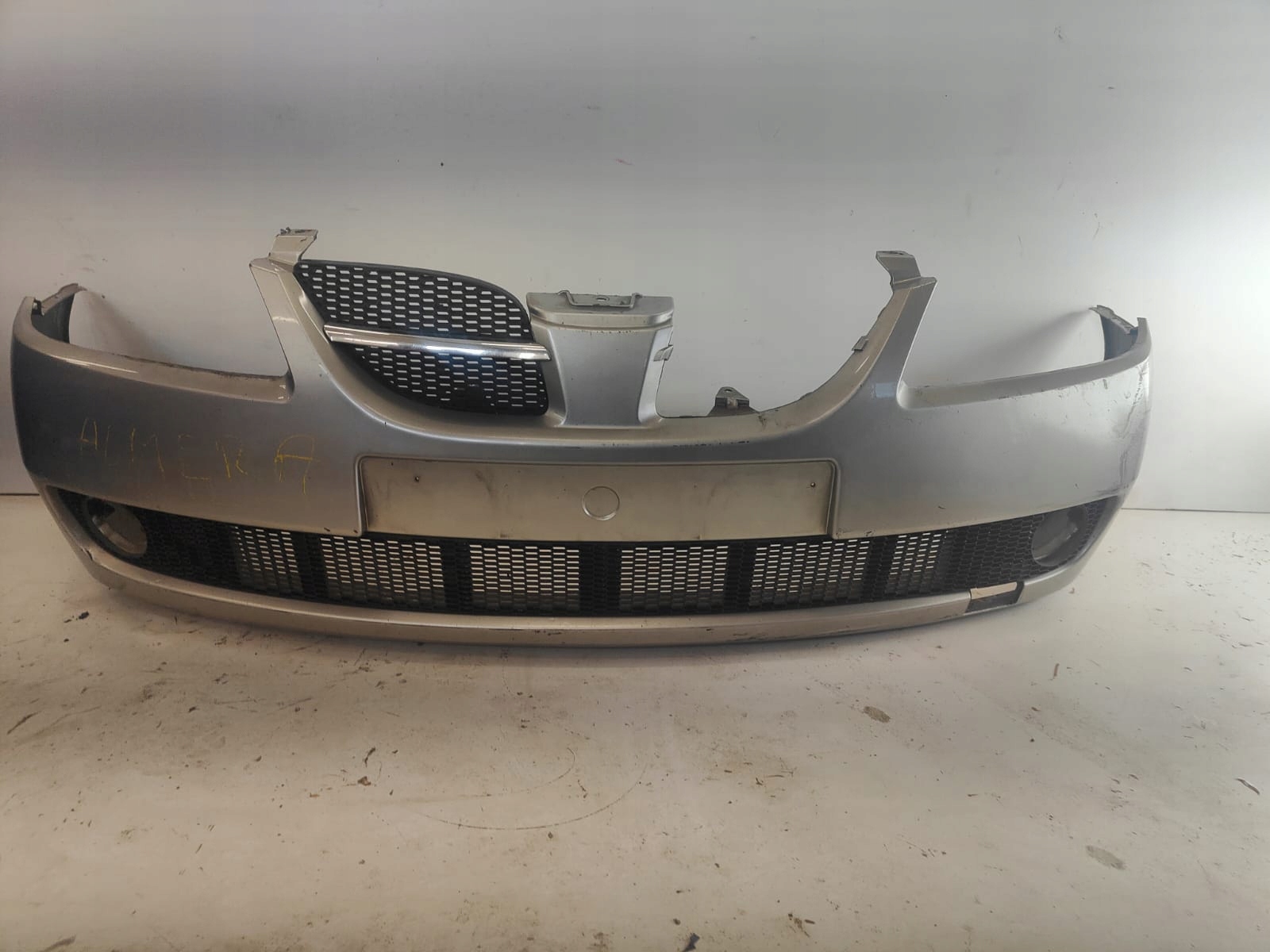 Nissan Almera n16 lift PREDNÝ NÁRAZNÍK