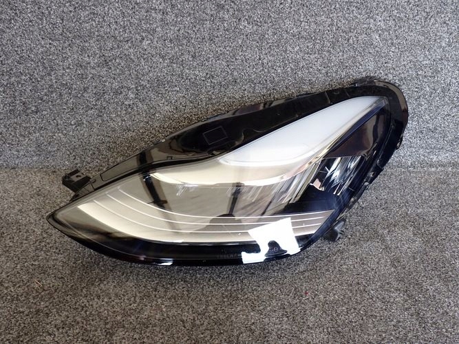TESLA III FULL LED LAVE PREDNE SVETLO 1077375-00