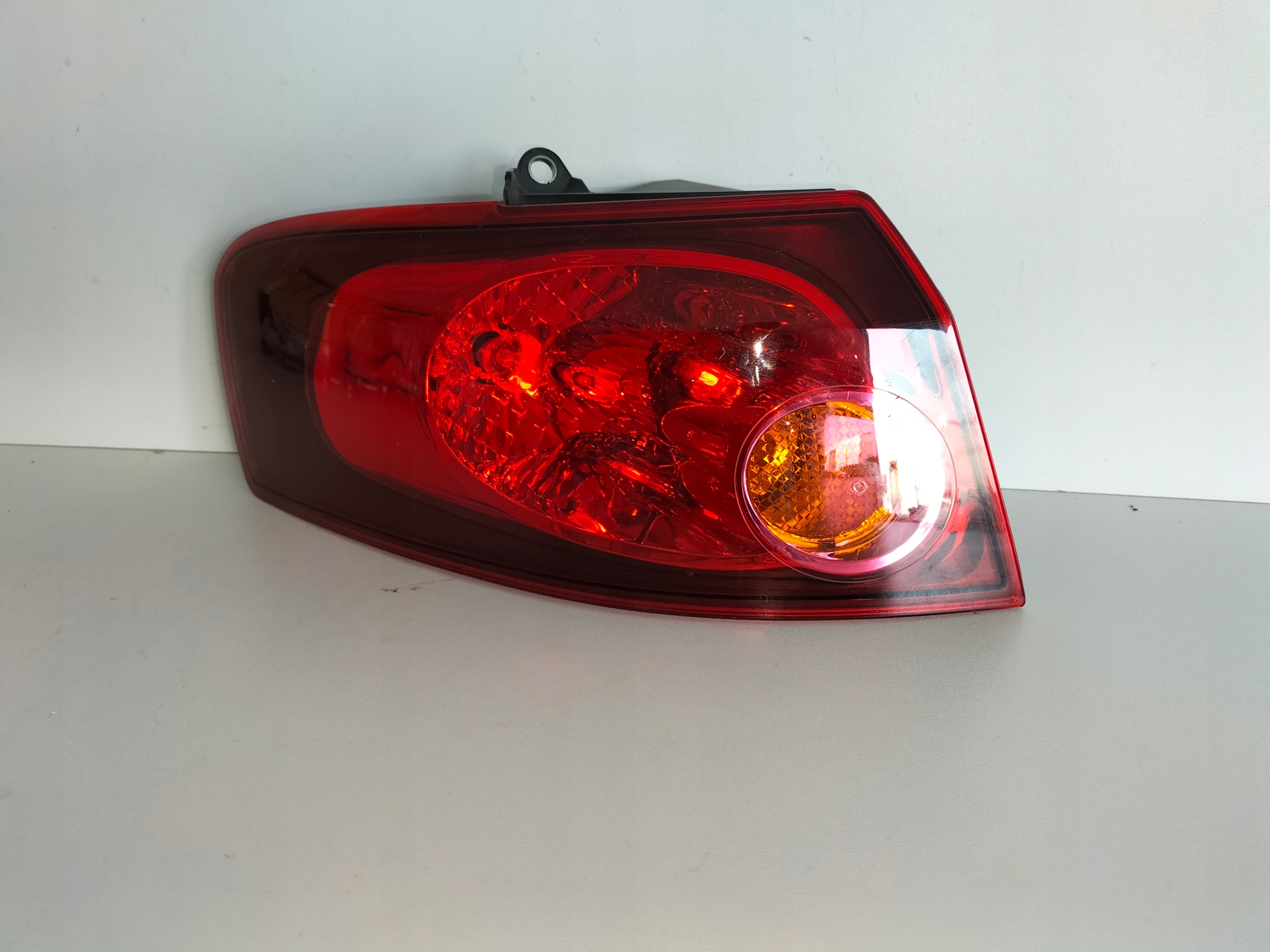 LAVE ZADNE SVETLO FIAT CROMA II 05-