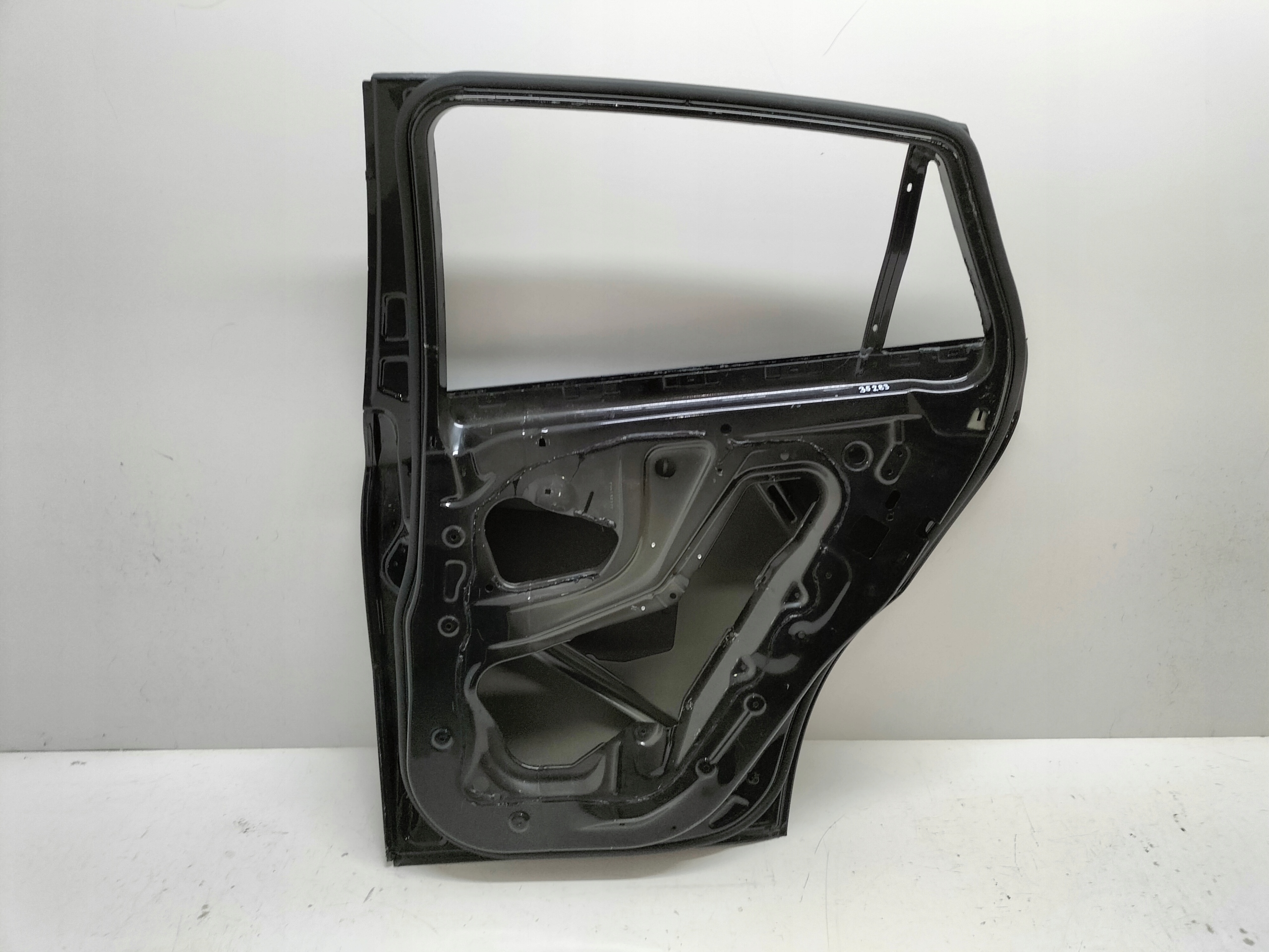 PRAVE ZADNE DVERE BMW X6 E71 08-13