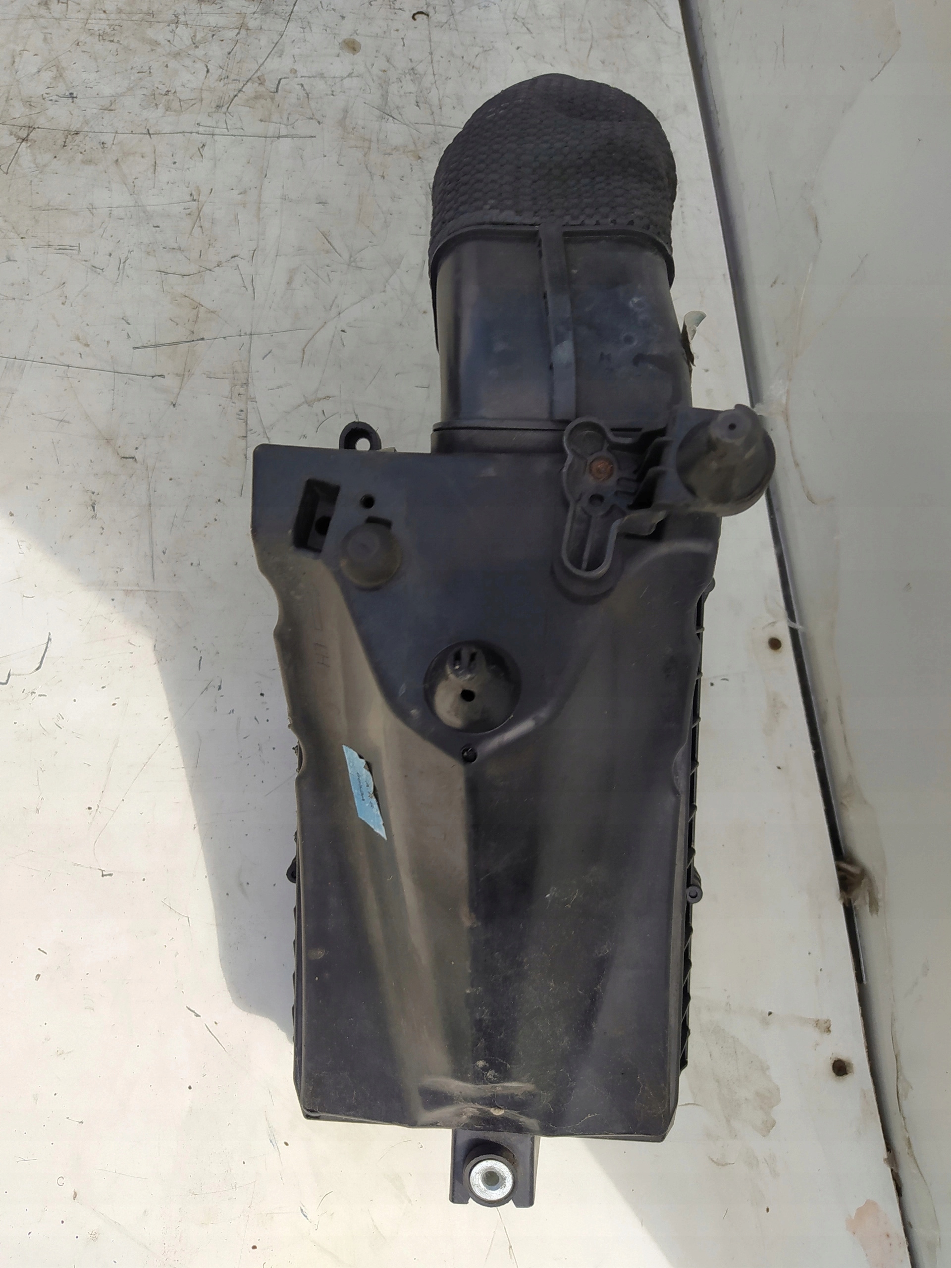 JAGUAR XF LIFT OBAL VZDUCHOVÉHO FILTERA DW93-9600