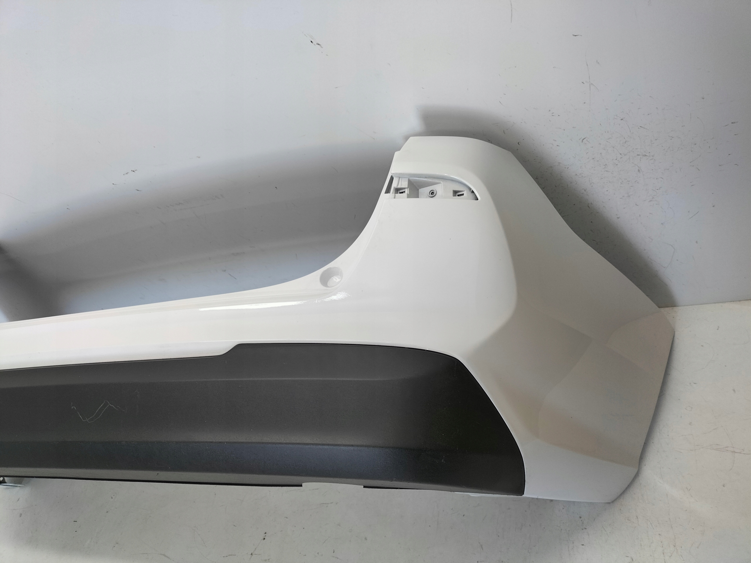 ZADNÝ NÁRAZNÍK HYUNDAI I30 III 17- KOMBI