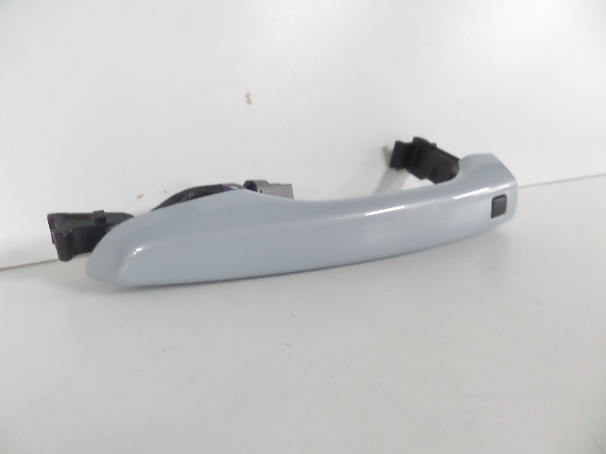 KĽUČKA PRAVÝCH PREDNÝCH DVERÍ HYUNDAI I30 III 17-